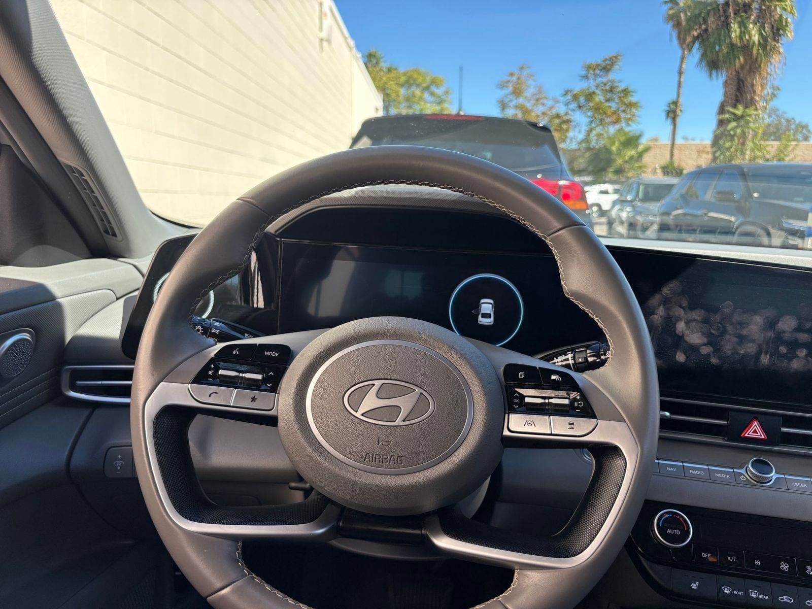 Thumbnail: 2025 Hyundai Elantra - 34