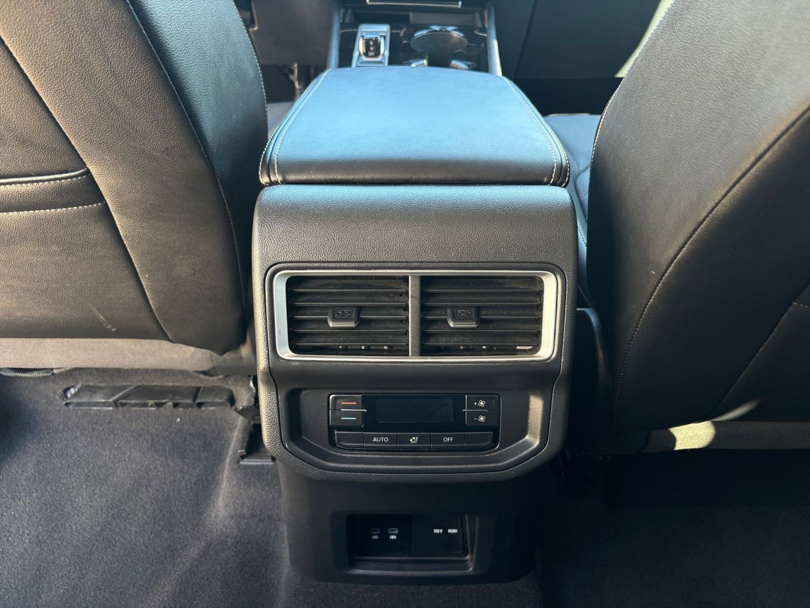 Thumbnail: 2025 Volkswagen Atlas - 25