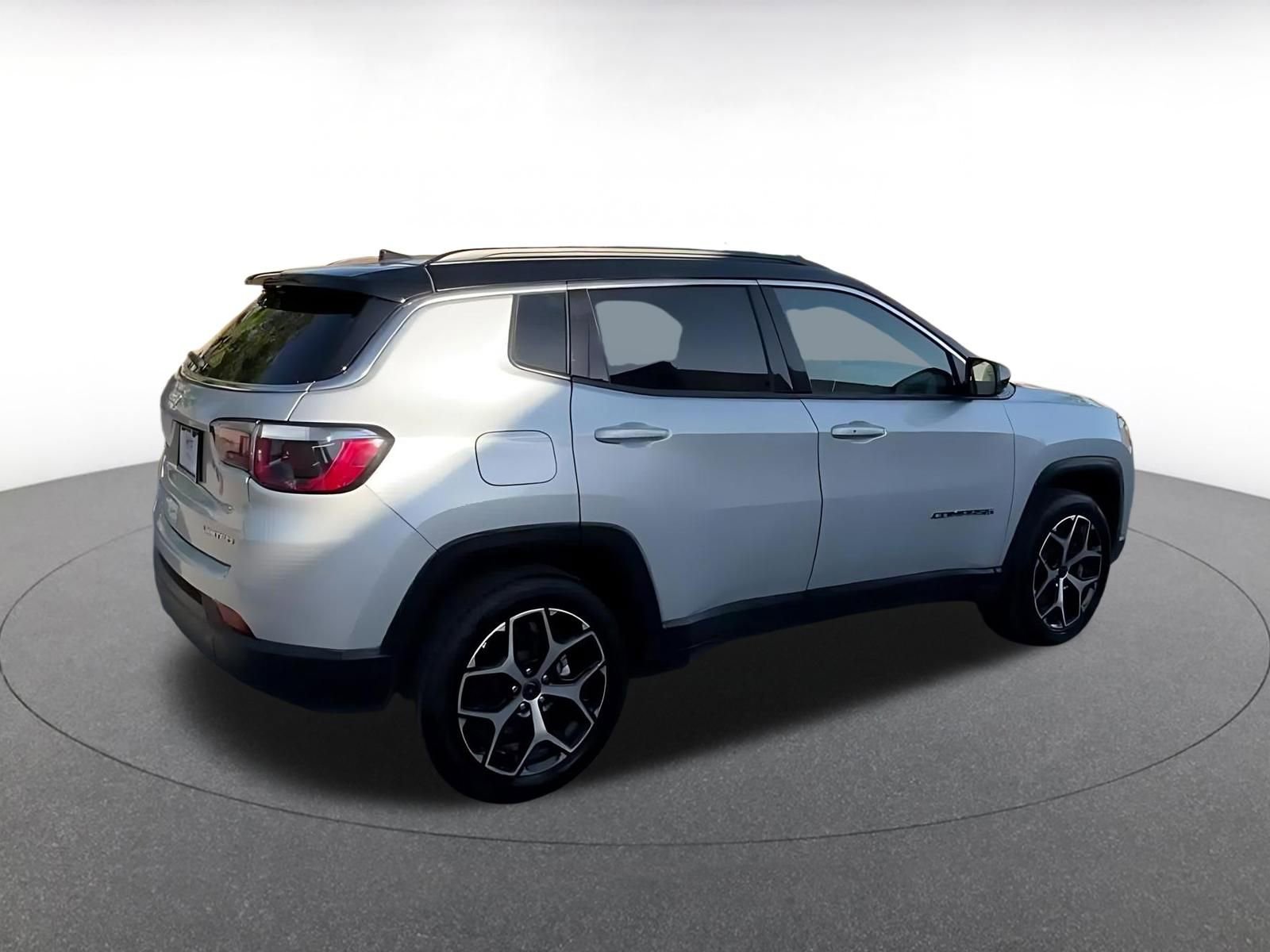 Thumbnail: 2025 Jeep Compass - 14