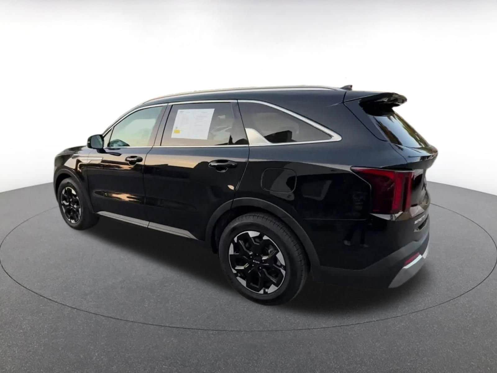 Thumbnail: 2024 Kia Sorento - 10