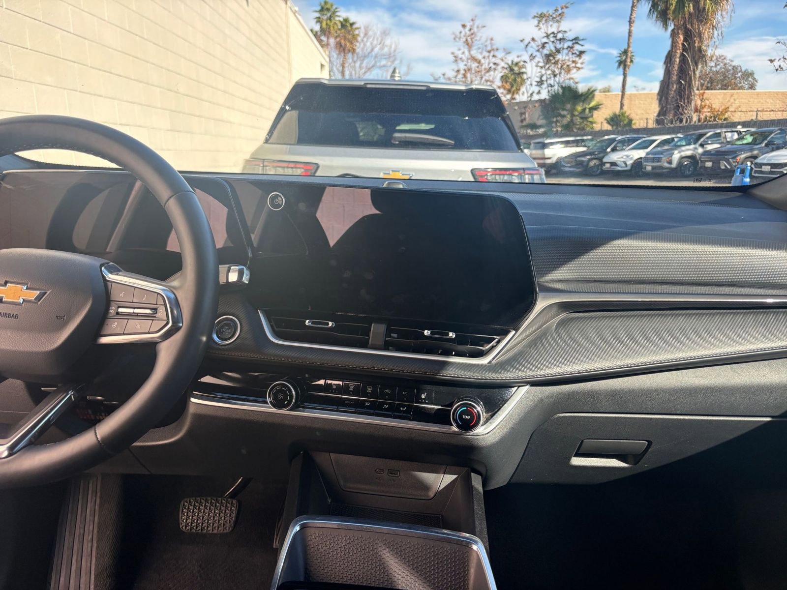 Thumbnail: 2025 Chevrolet Equinox - 18