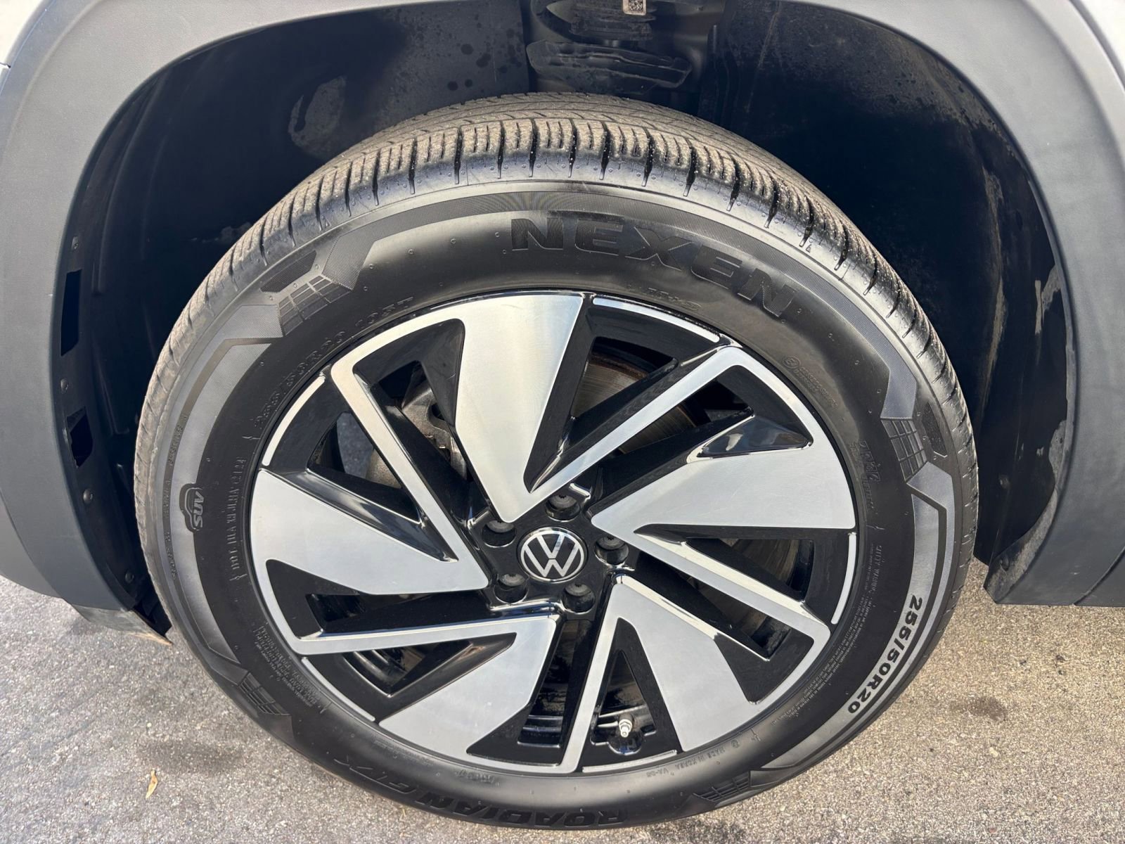 Thumbnail: 2025 Volkswagen Atlas - 31