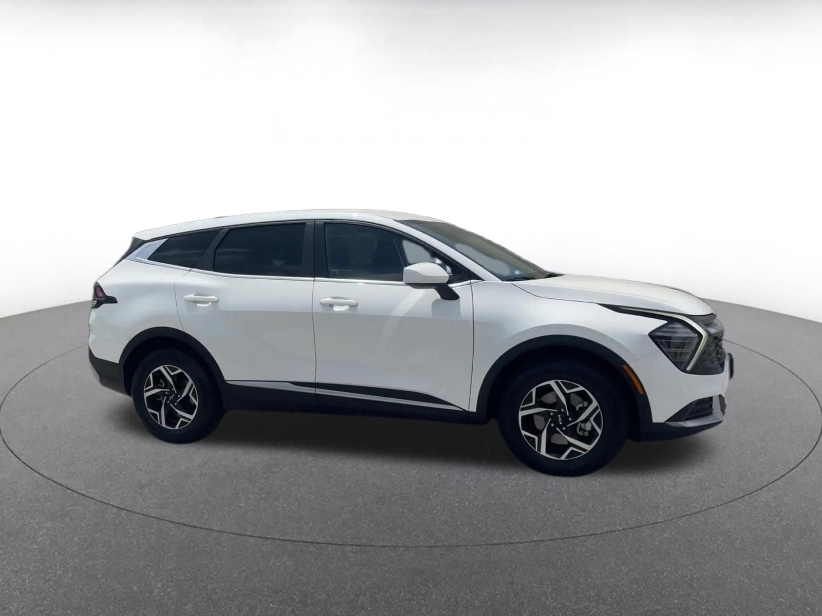 Thumbnail: 2025 Kia Sportage - 2