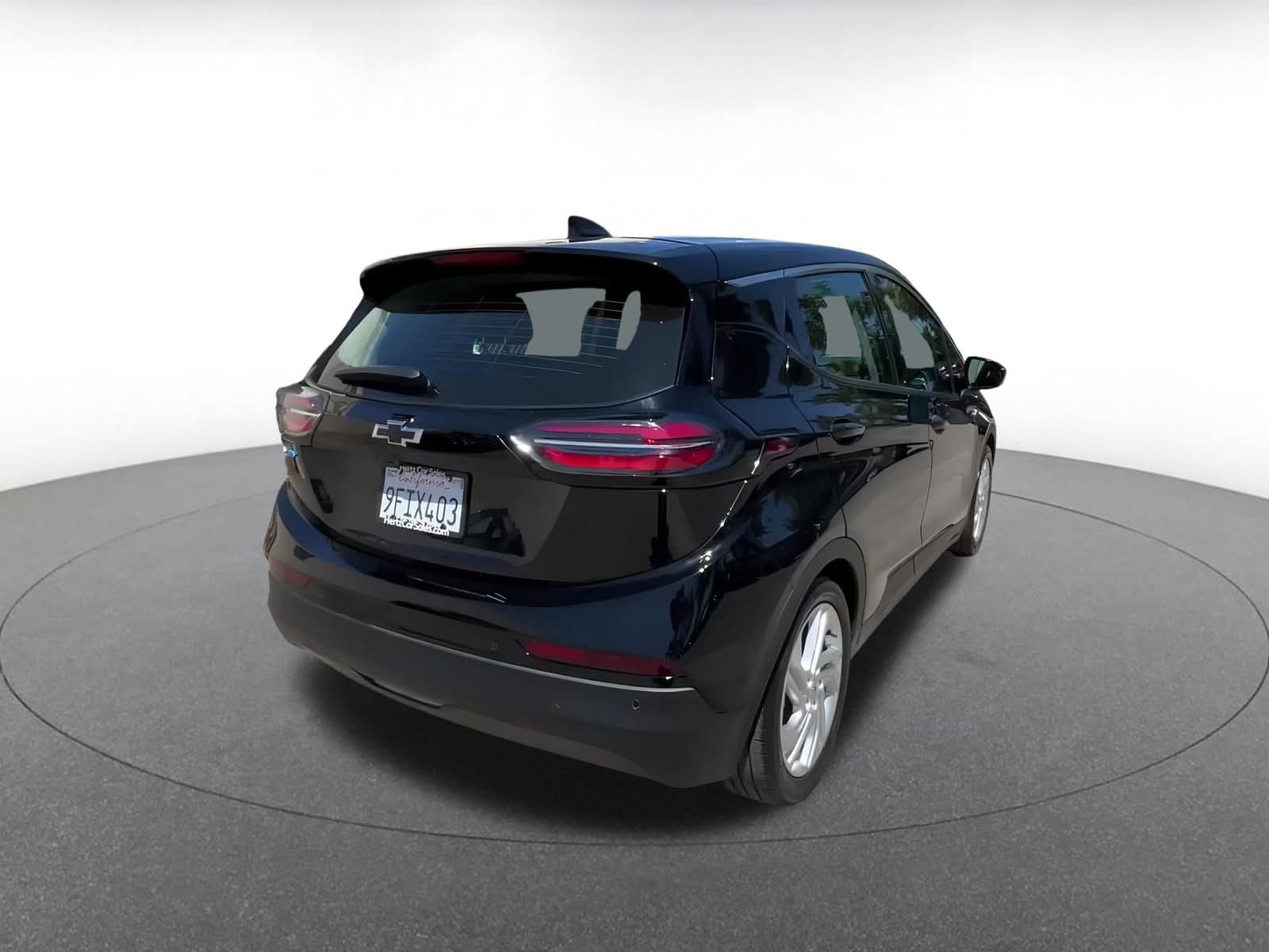 Thumbnail: 2023 Chevrolet Bolt EV - 15