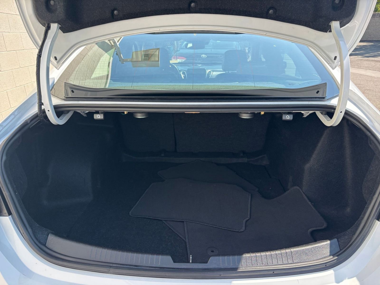 Thumbnail: 2024 Chevrolet Malibu - 31