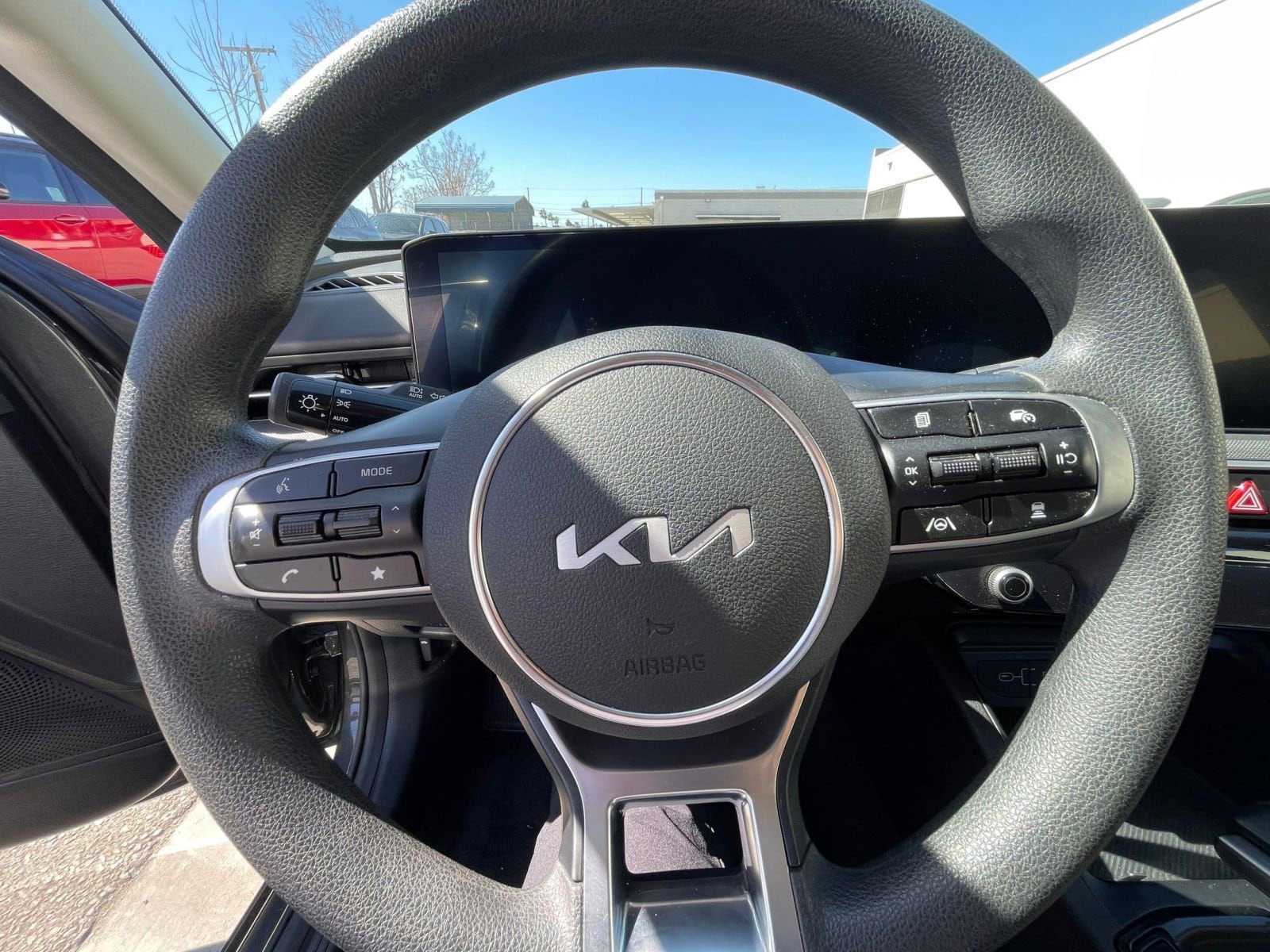 Thumbnail: 2025 Kia K5 - 29