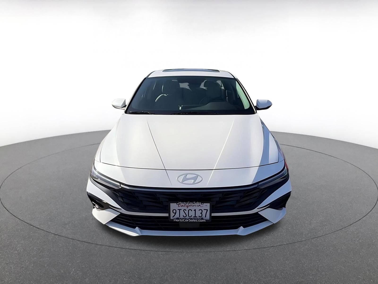 Thumbnail: 2025 Hyundai Elantra - 4