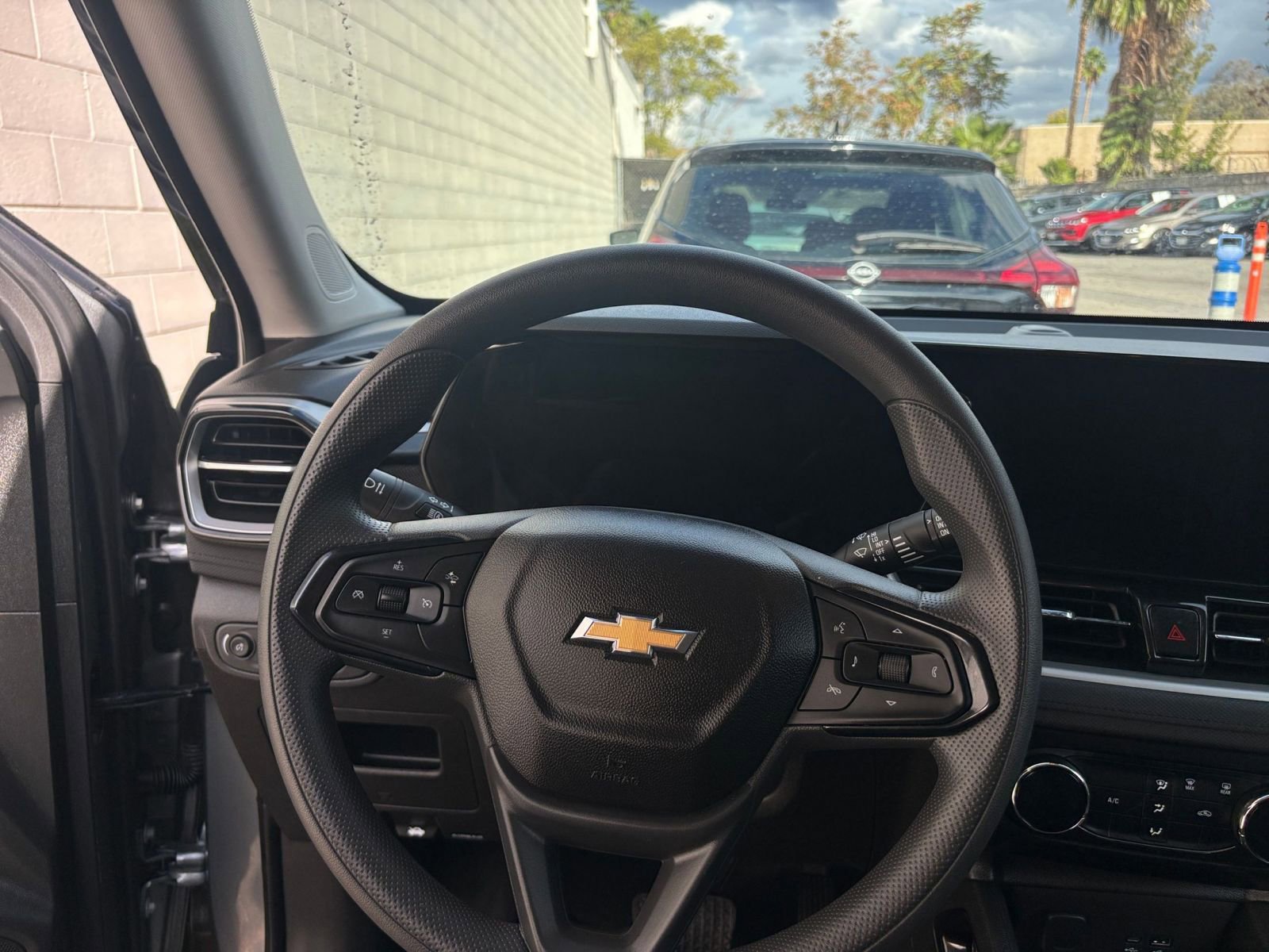 Thumbnail: 2025 Chevrolet TrailBlazer - 34