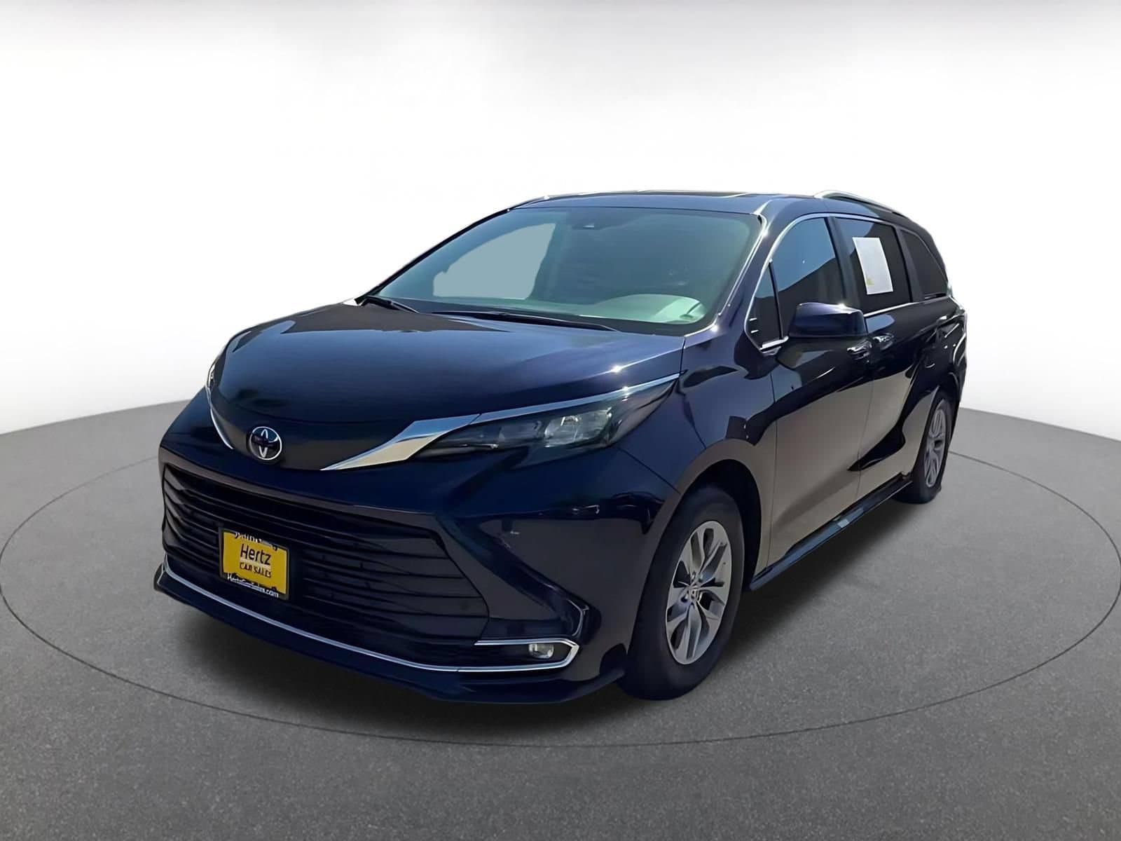 Thumbnail: 2024 Toyota Sienna - 6