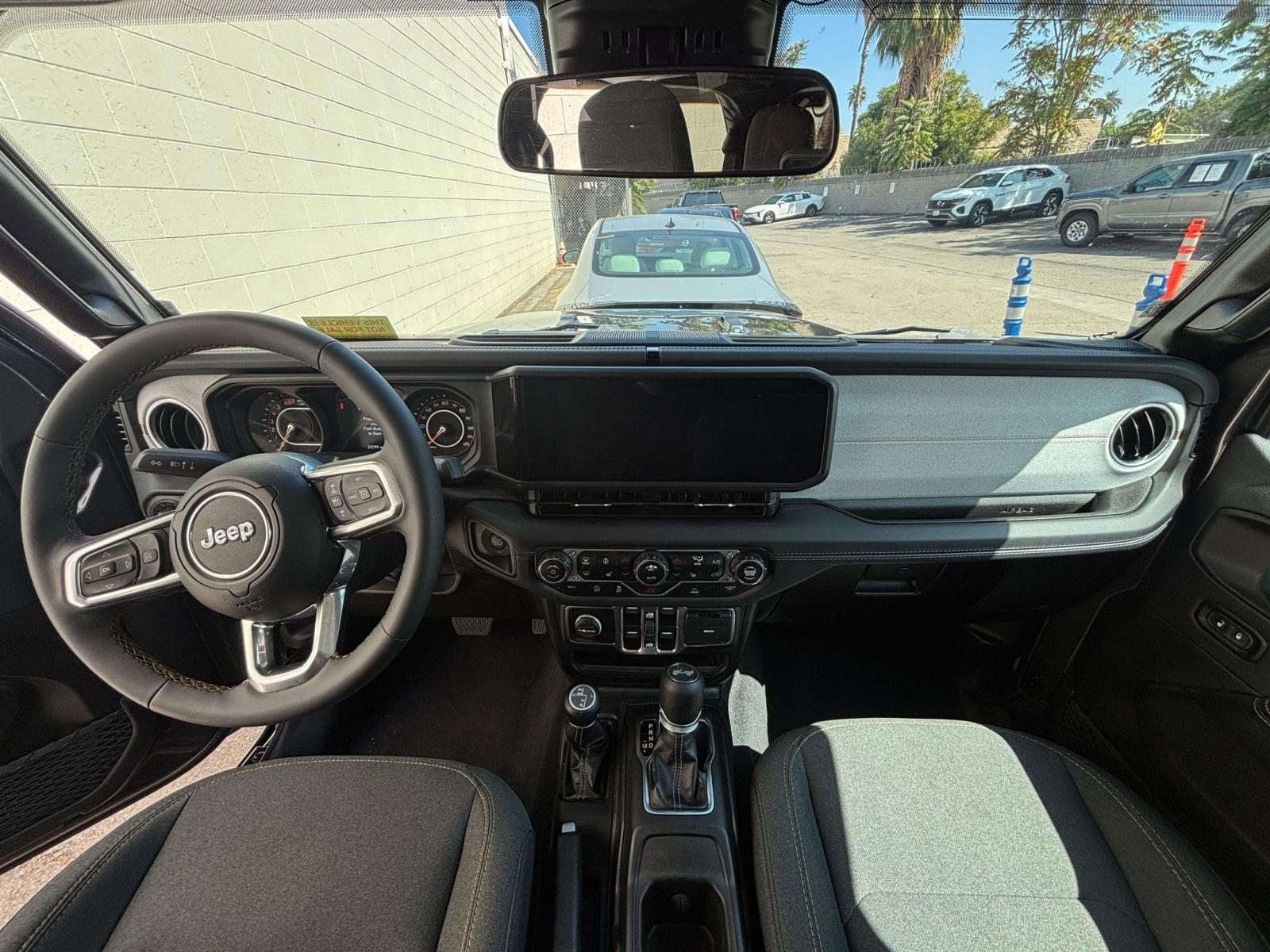 Thumbnail: 2025 Jeep Wrangler - 33