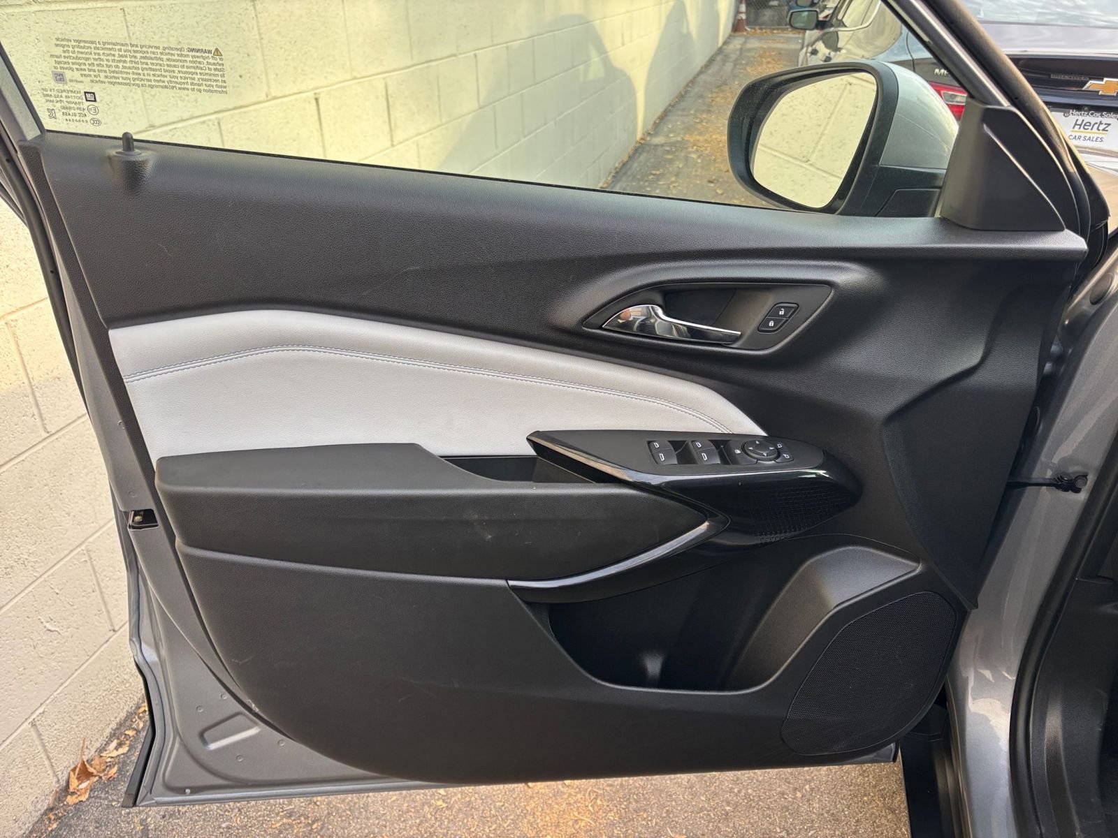 Thumbnail: 2025 Chevrolet Trax - 20