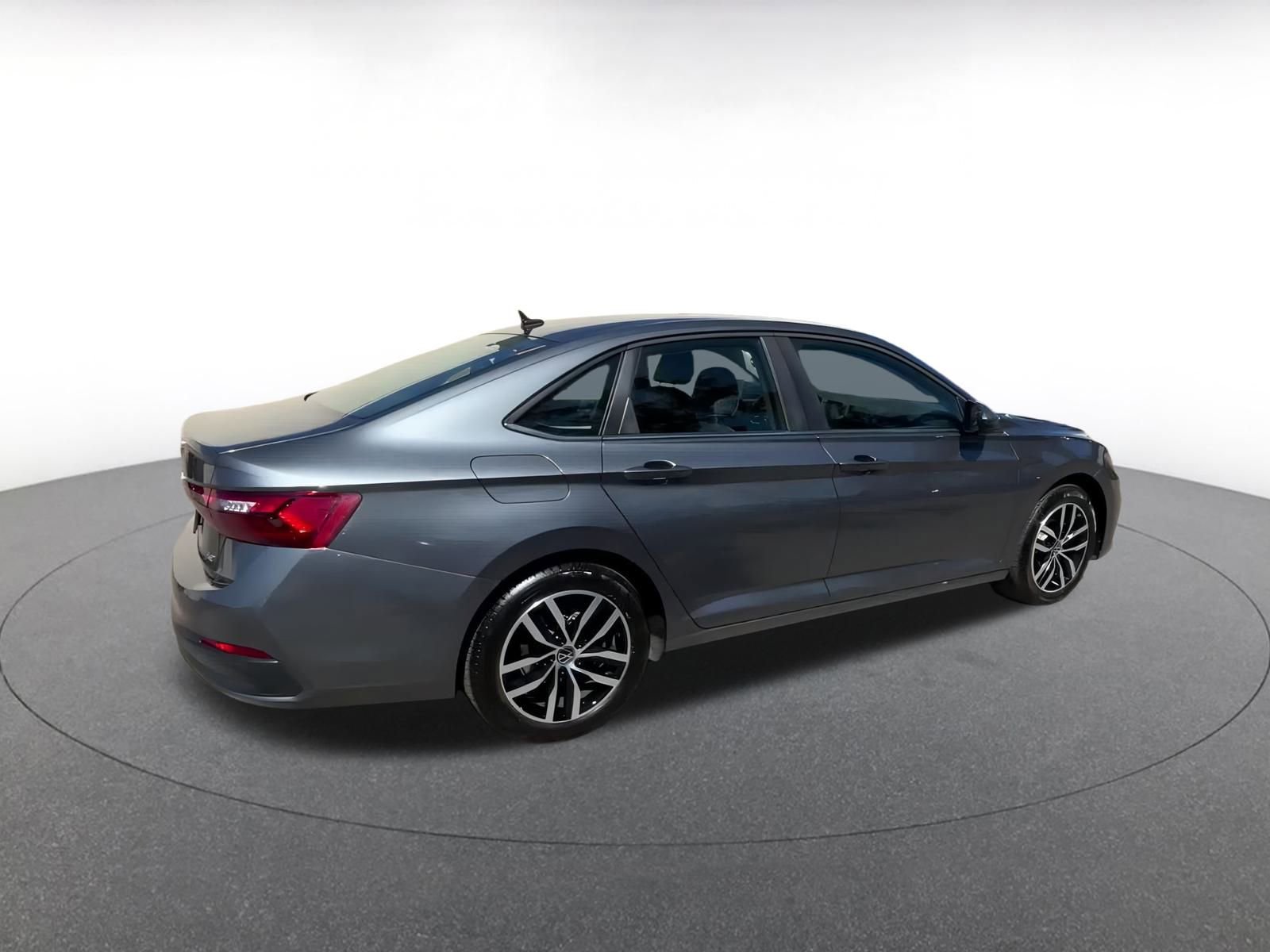 Thumbnail: 2025 Volkswagen Jetta - 15