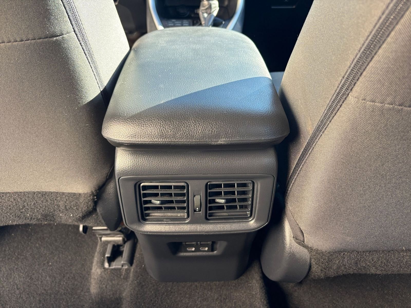 Thumbnail: 2025 Toyota RAV4 - 24