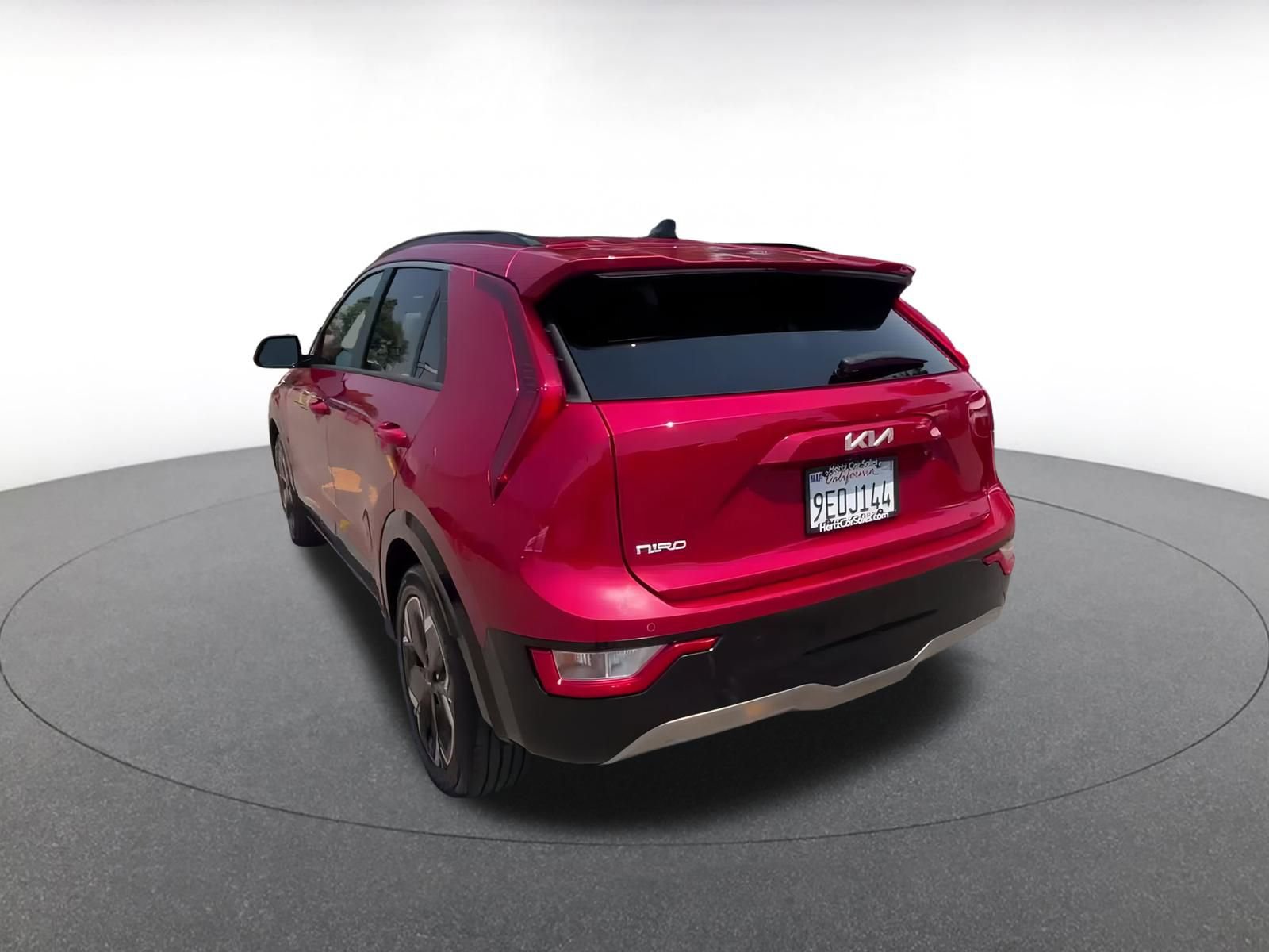 Thumbnail: 2023 Kia Niro - 11