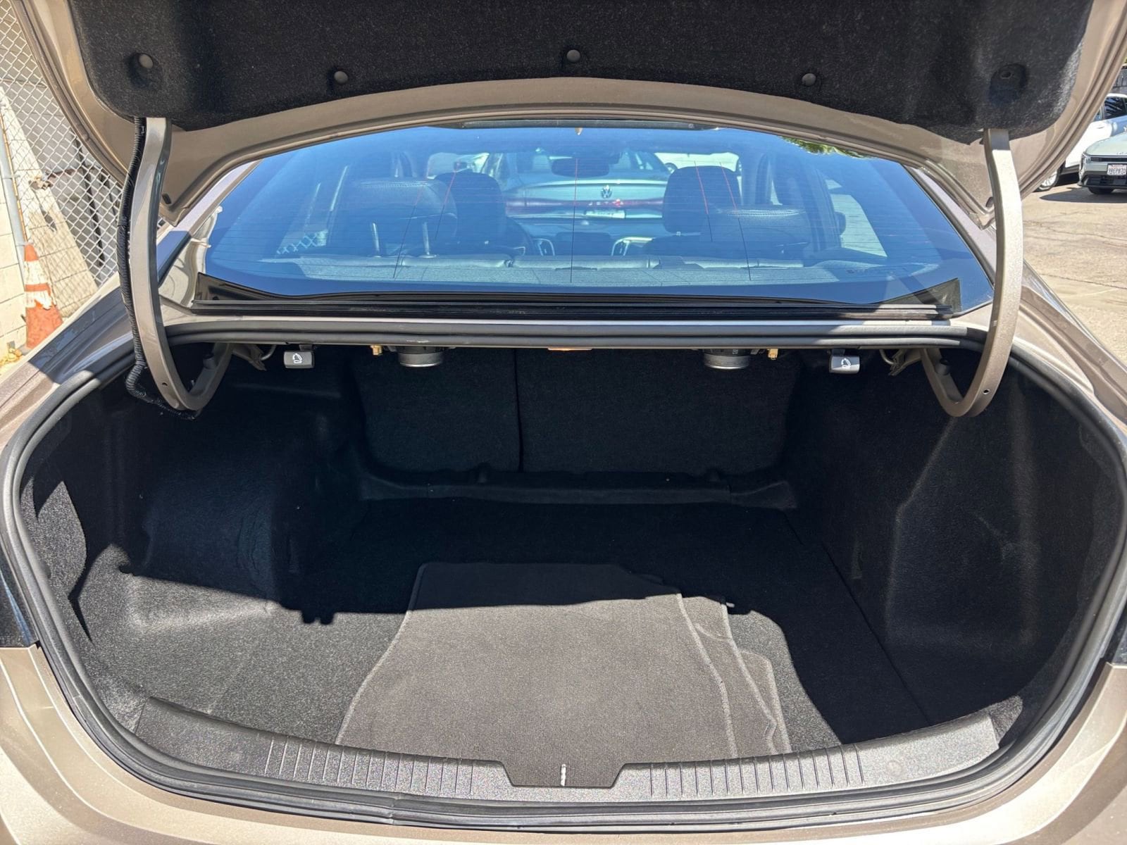 Thumbnail: 2024 Chevrolet Malibu - 31