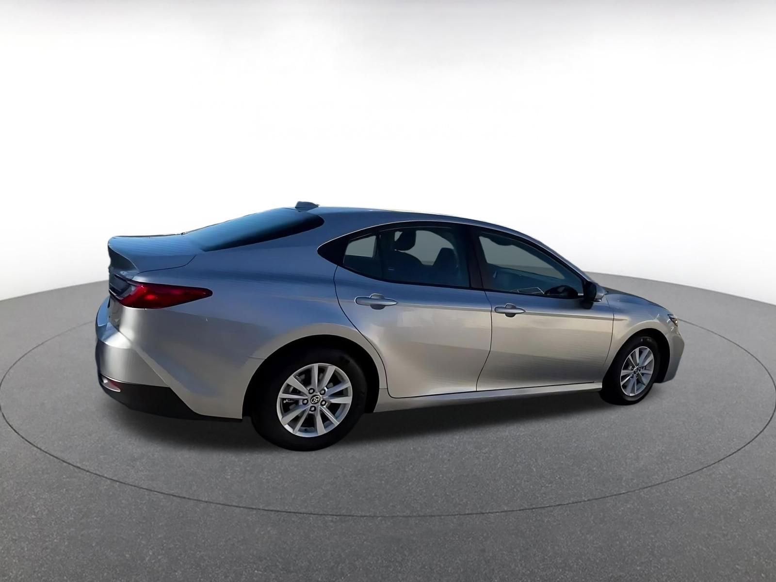 Thumbnail: 2025 Toyota Camry - 15