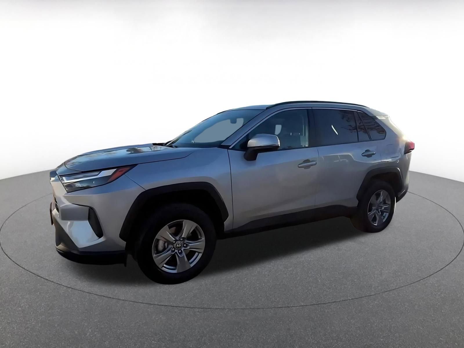 Thumbnail: 2025 Toyota RAV4 - 8