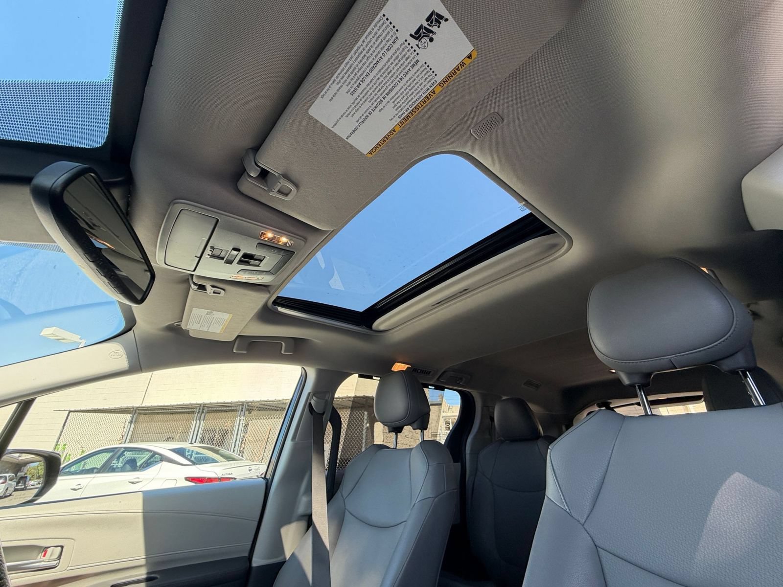 Thumbnail: 2024 Toyota Sienna - 29