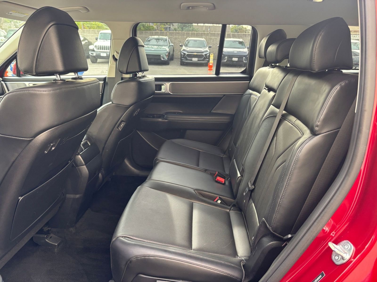 Thumbnail: 2025 Hyundai Santa Fe - 27