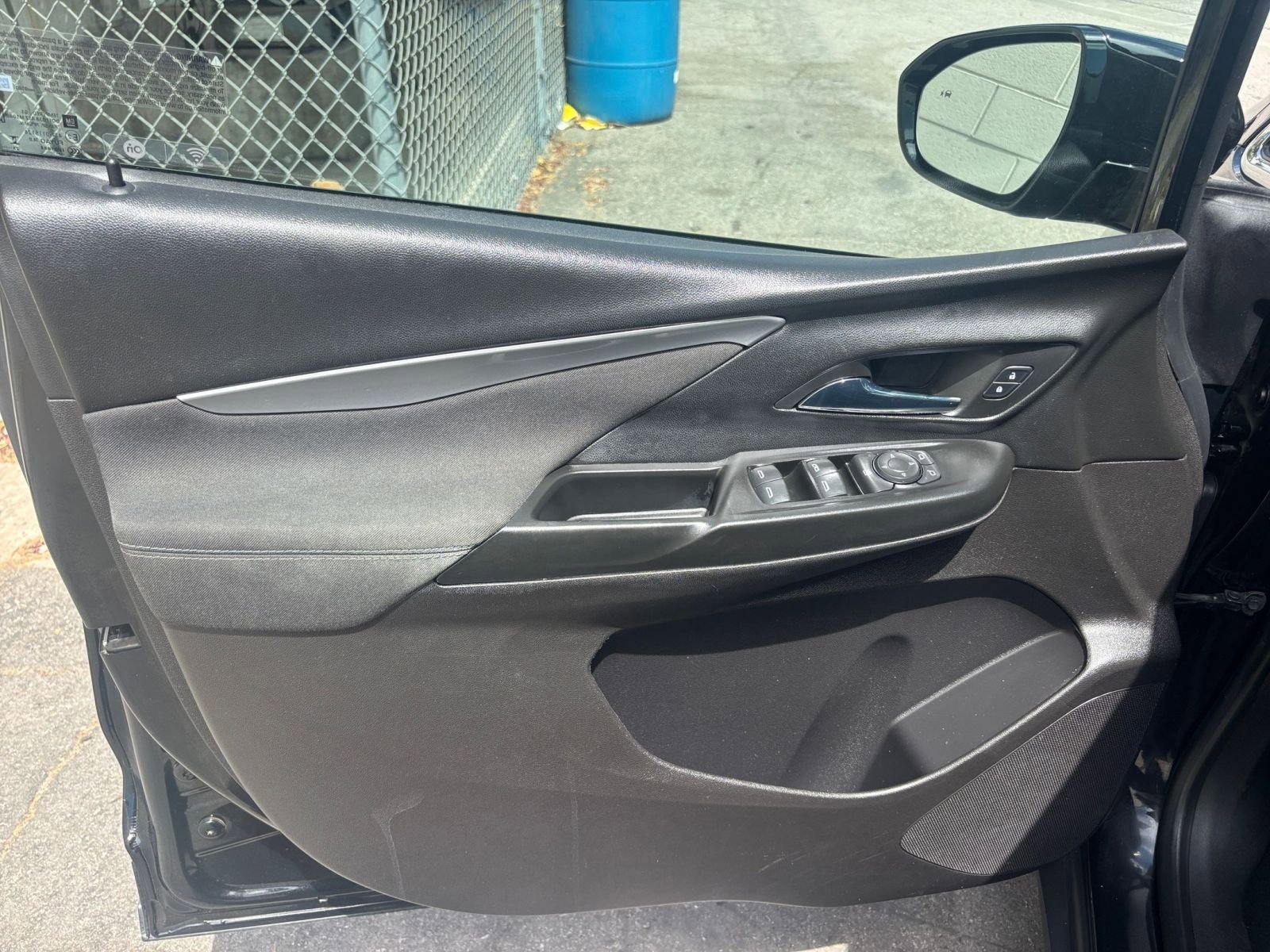 Thumbnail: 2023 Chevrolet Bolt EV - 24