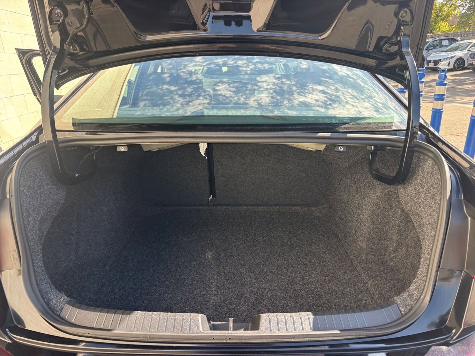 Thumbnail: 2025 Volkswagen Jetta - 31