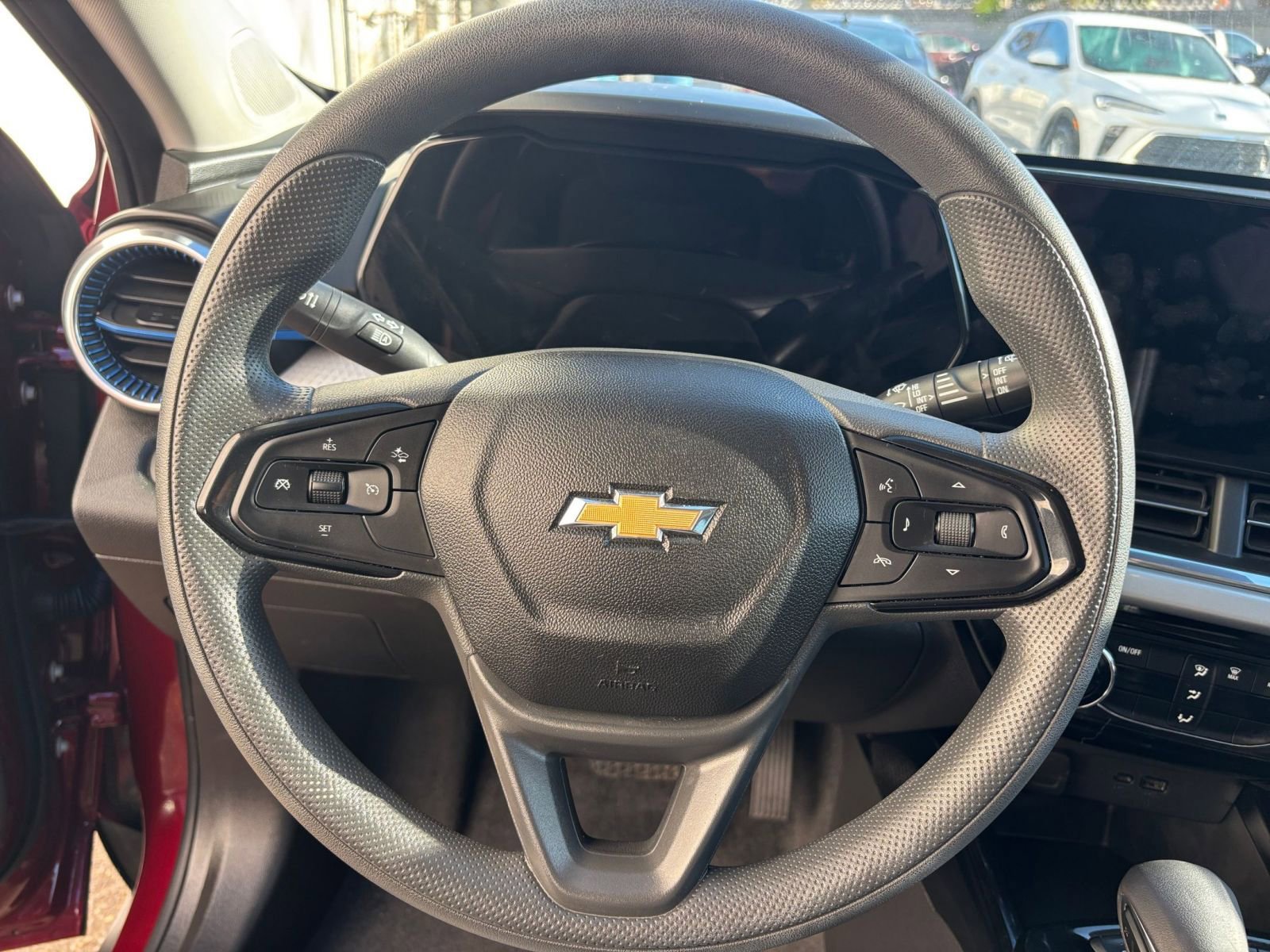 Thumbnail: 2025 Chevrolet Trax - 28