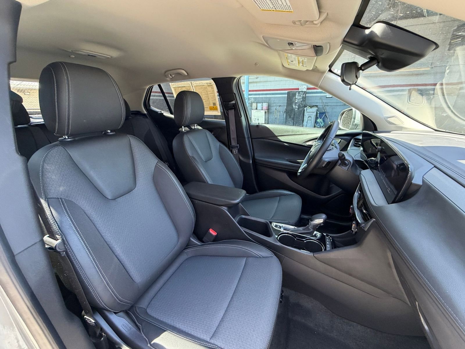 Thumbnail: 2025 Buick Encore GX - 35