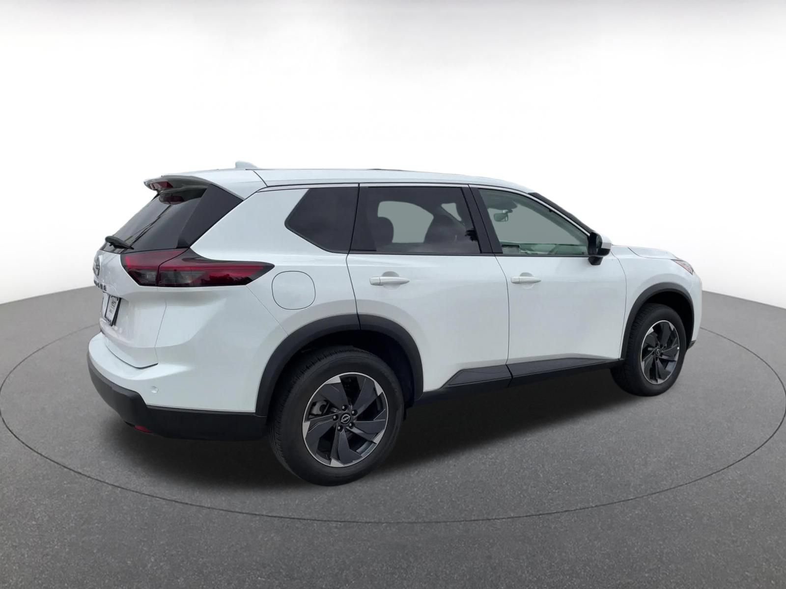 Thumbnail: 2025 Nissan Rogue - 15