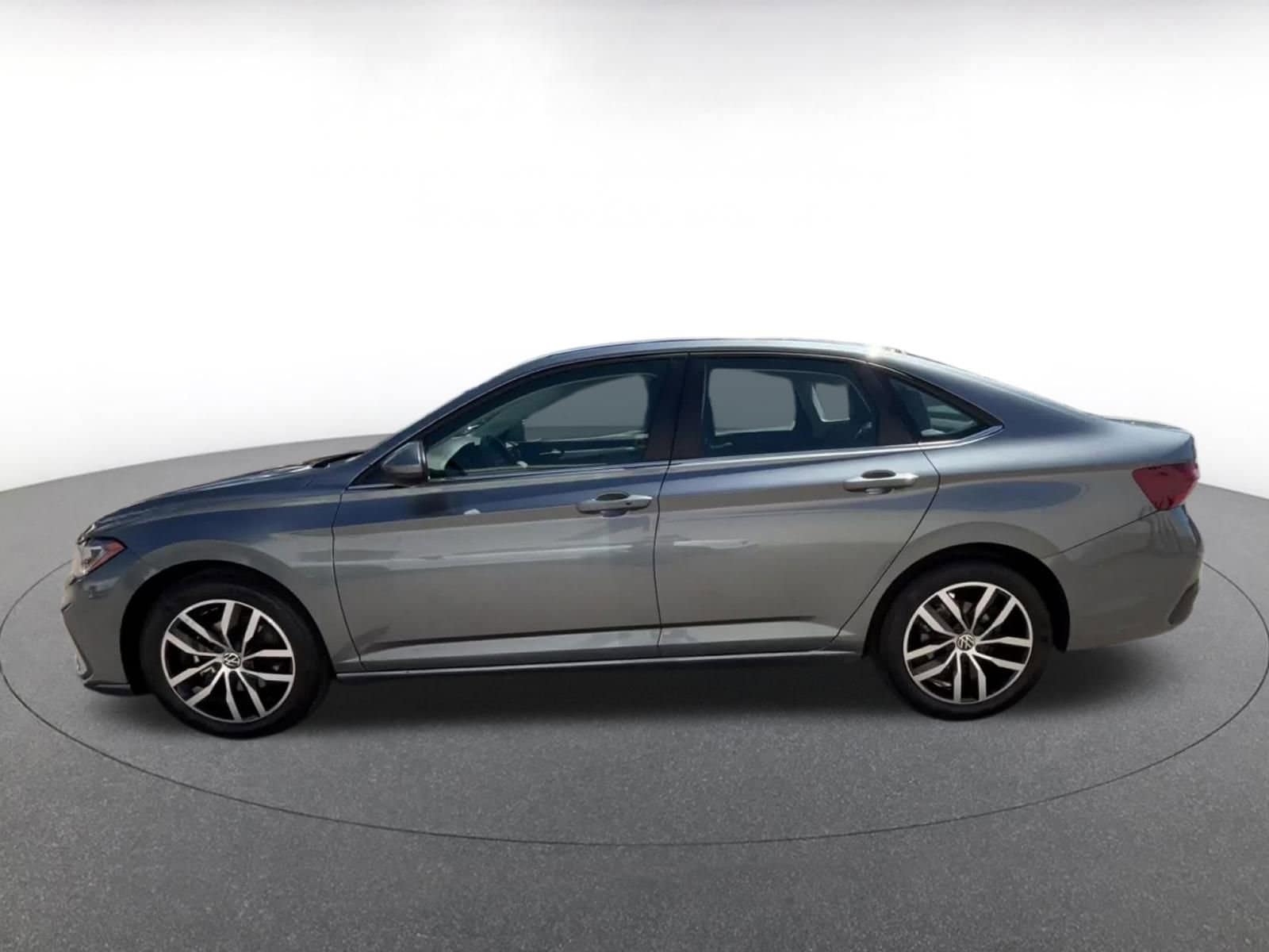 Thumbnail: 2025 Volkswagen Jetta - 9