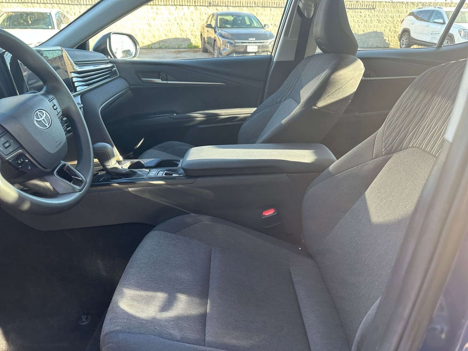 Thumbnail: 2025 Toyota Camry - 30