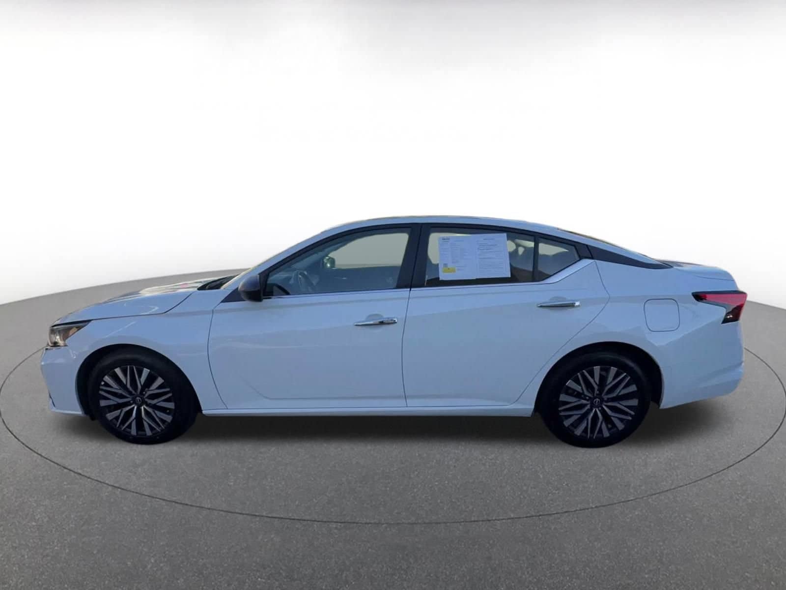 Thumbnail: 2025 Nissan Altima - 8