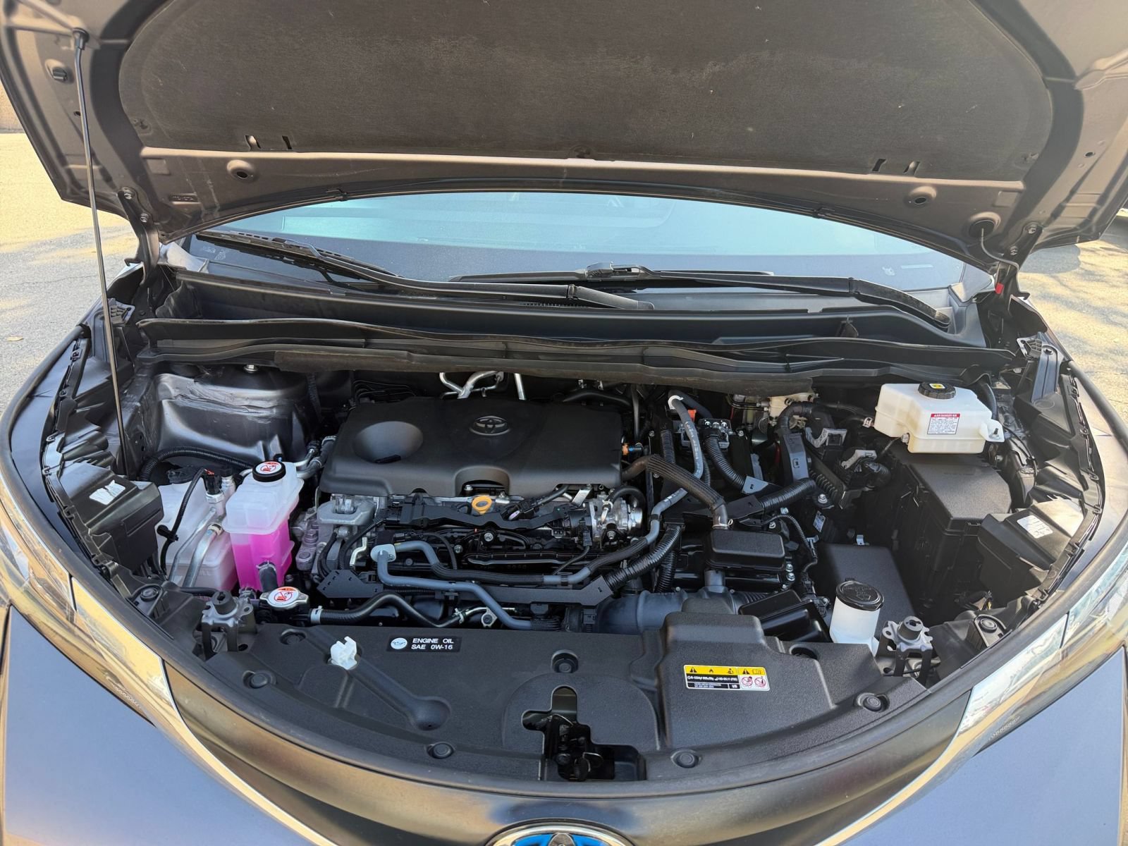 Thumbnail: 2024 Toyota Sienna - 34