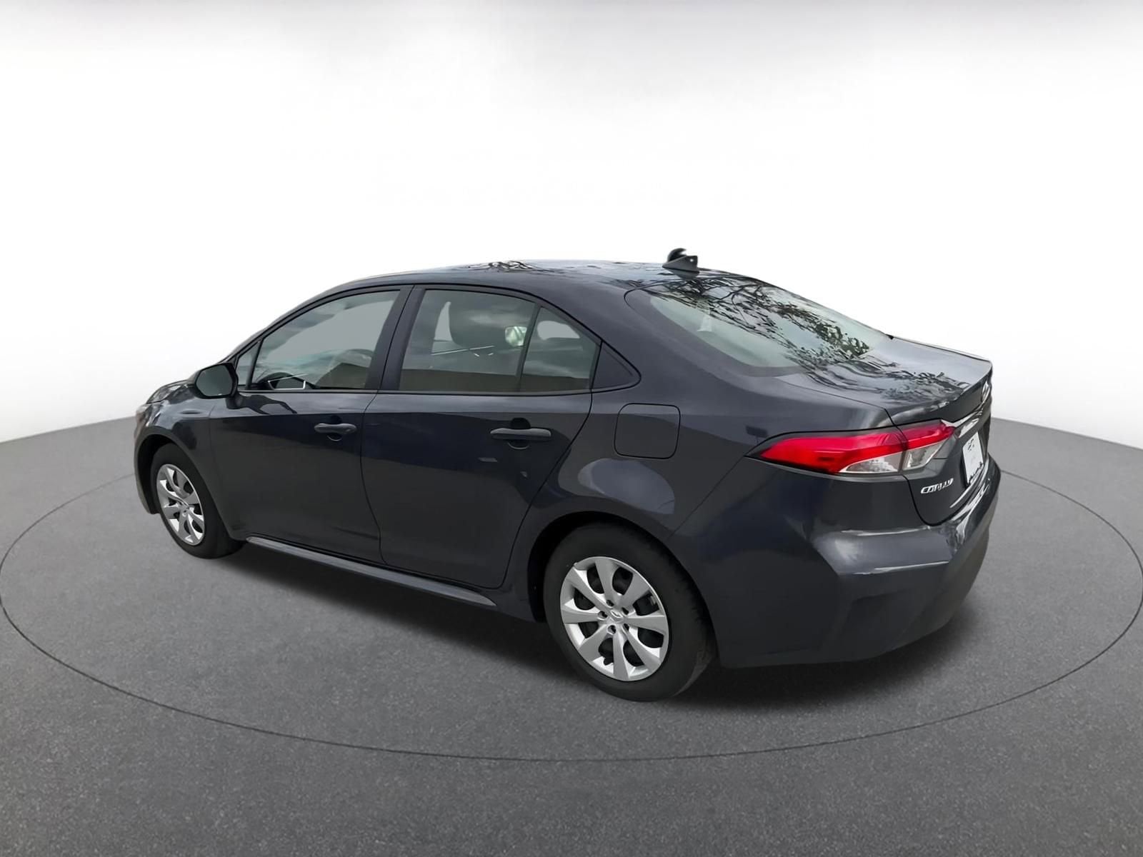 Thumbnail: 2025 Toyota Corolla - 10