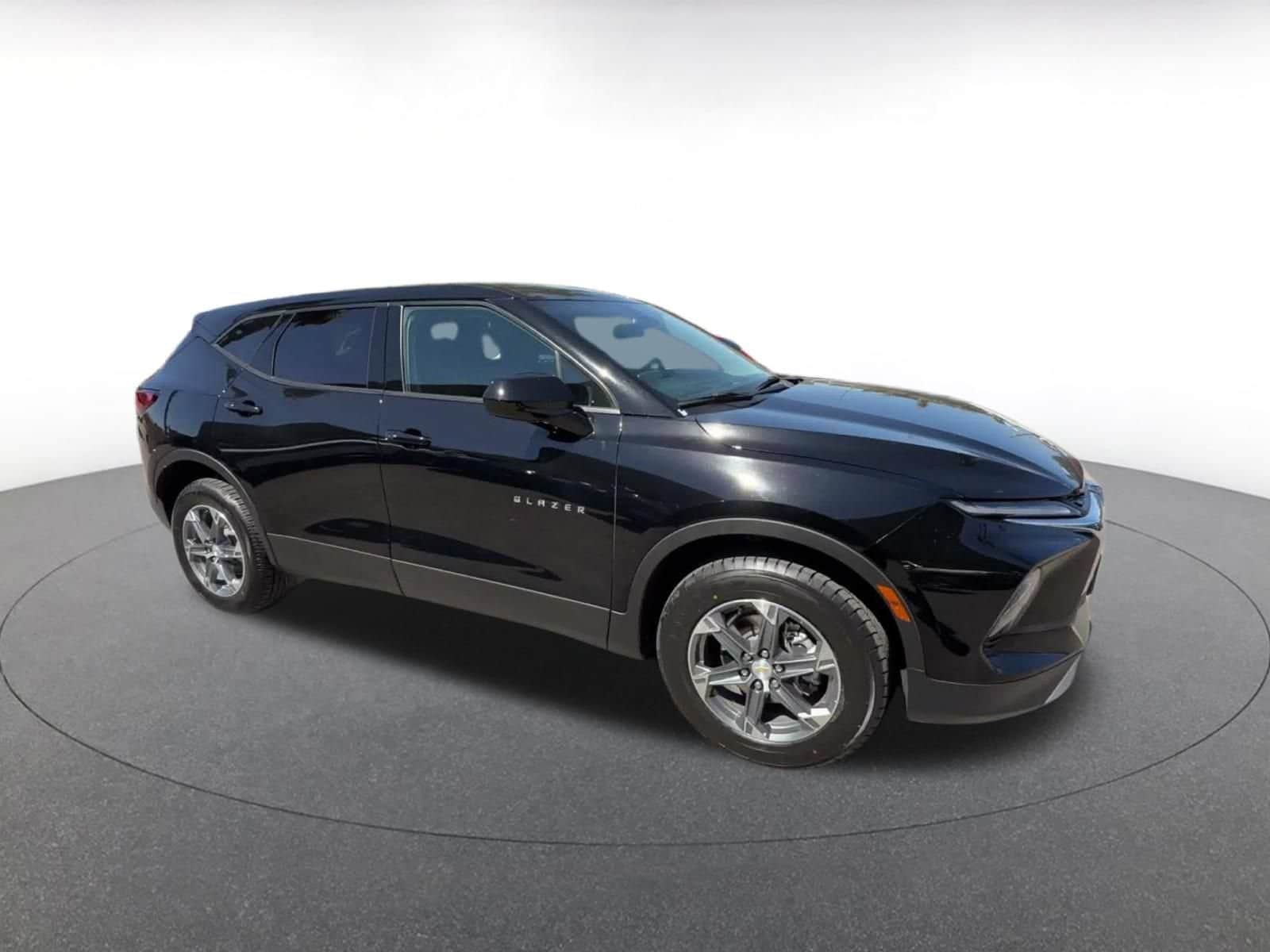 Thumbnail: 2025 Chevrolet Blazer - 2