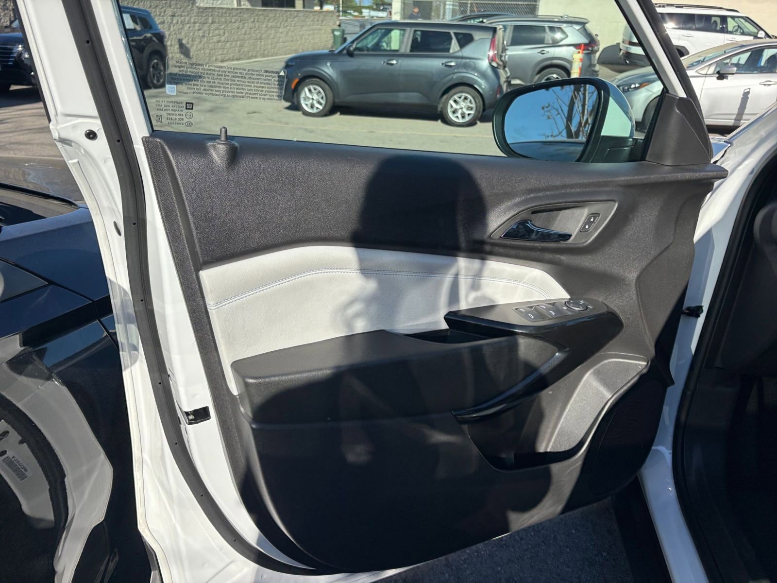 Thumbnail: 2025 Chevrolet Trax - 18