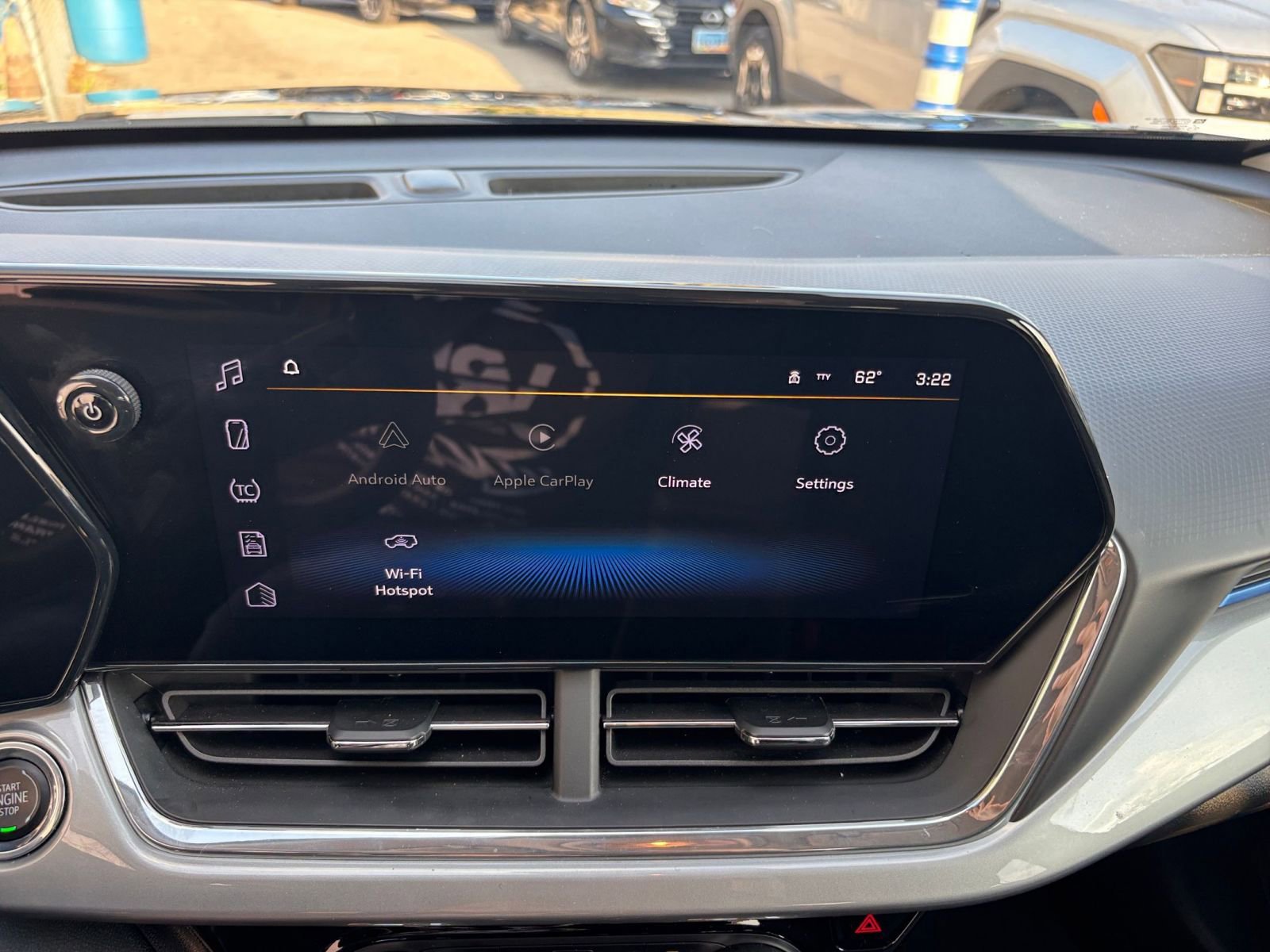 Thumbnail: 2025 Chevrolet Trax - 21