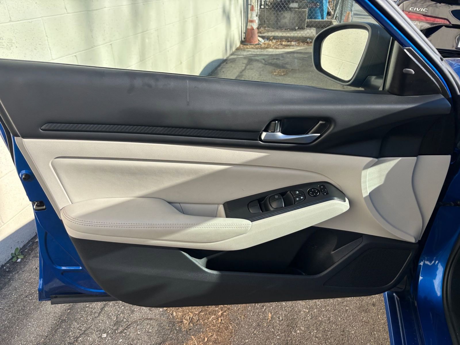 Thumbnail: 2025 Nissan Altima - 20