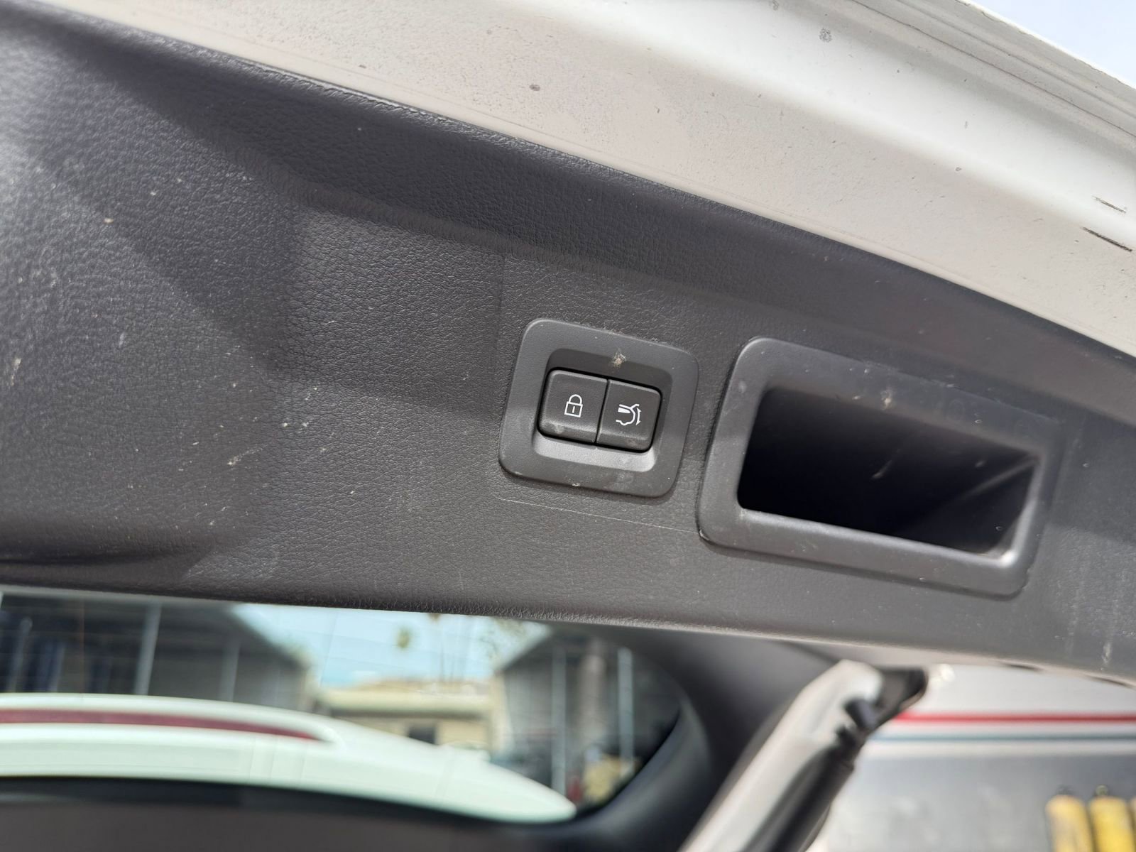 Thumbnail: 2025 Mazda CX-50 - 24