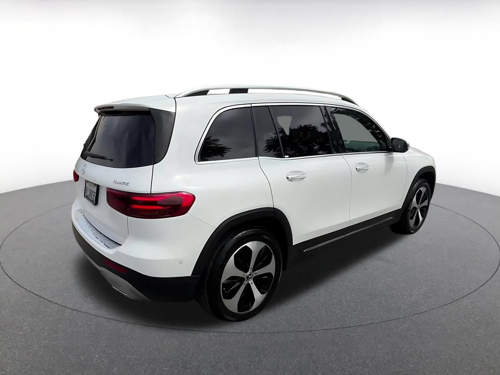 Thumbnail: 2025 Mercedes-Benz GLB - 13
