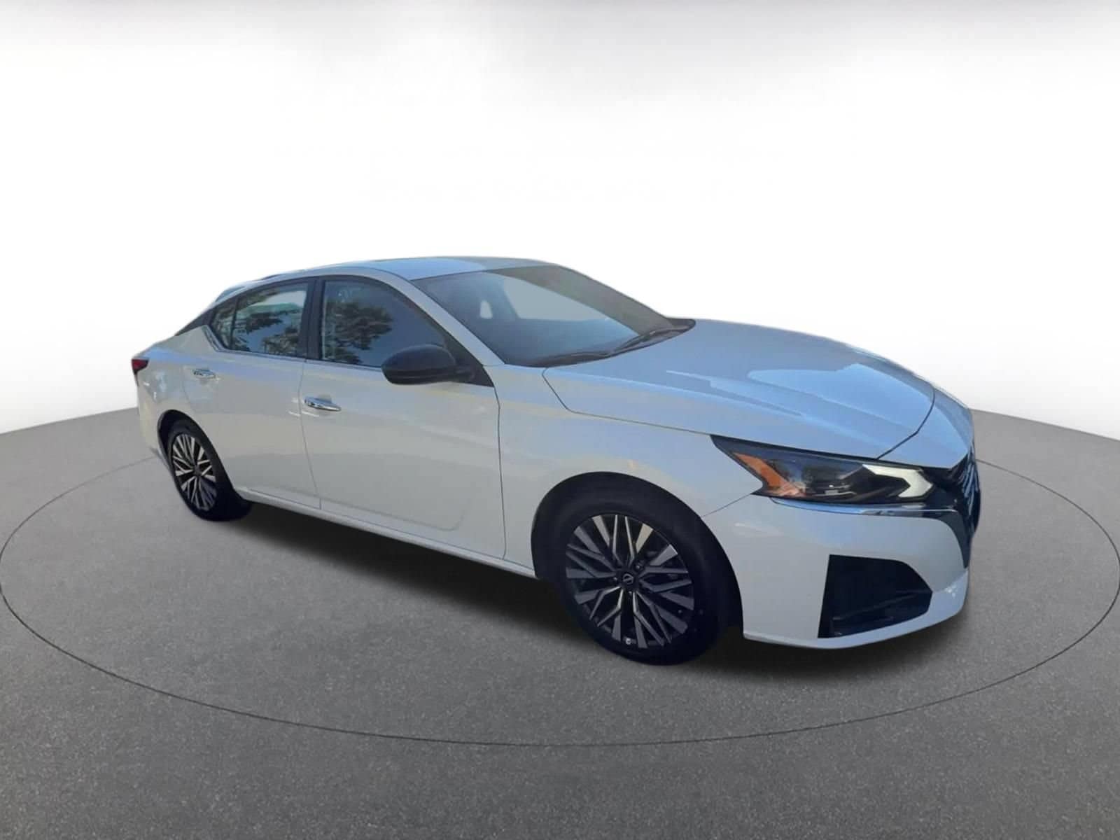 Thumbnail: 2025 Nissan Altima - 2