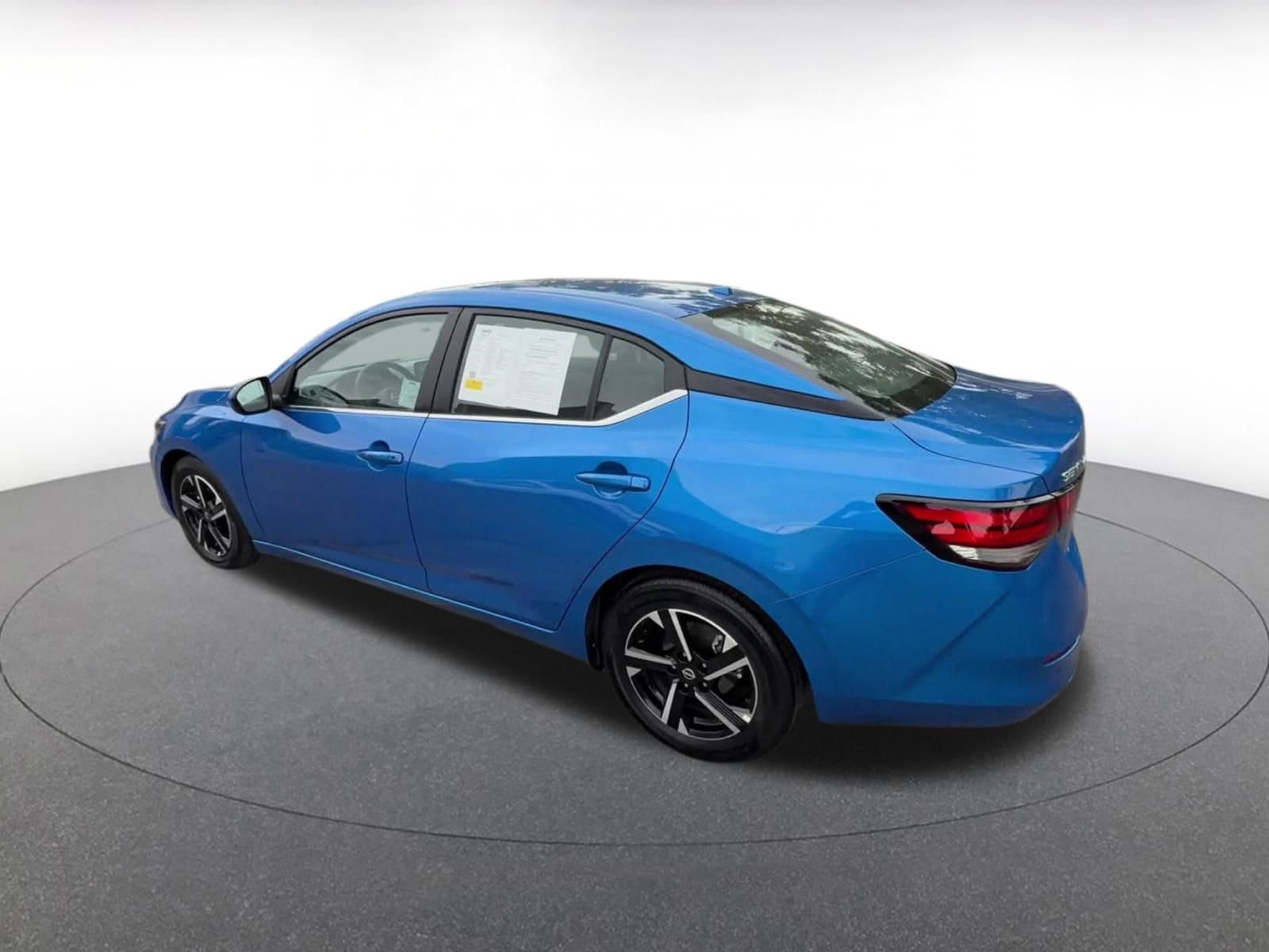 Thumbnail: 2025 Nissan Sentra - 10