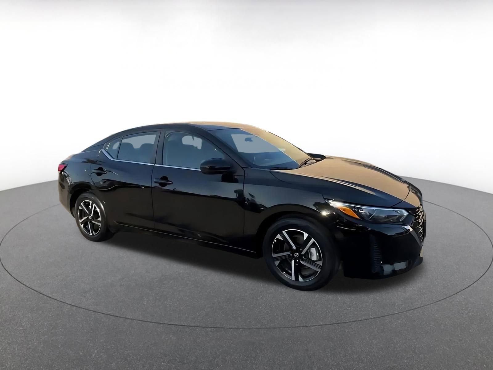 Thumbnail: 2025 Nissan Sentra - 2