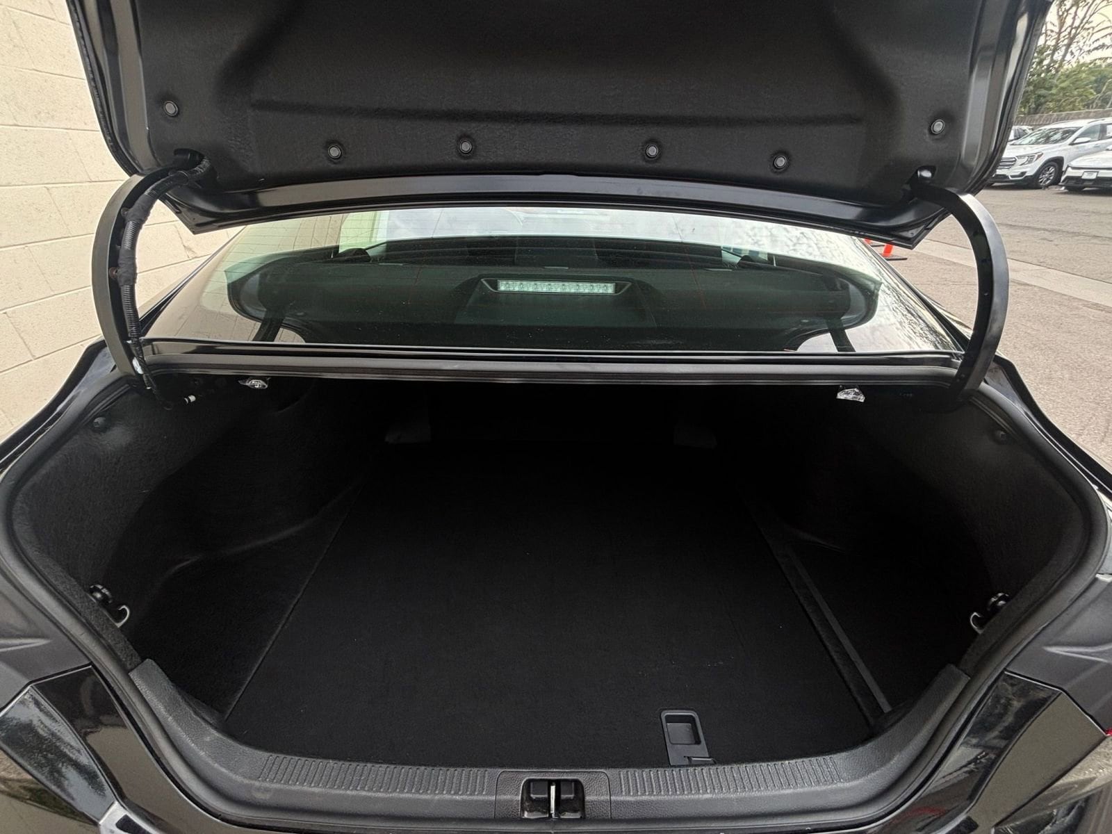 Thumbnail: 2025 Toyota Camry - 31