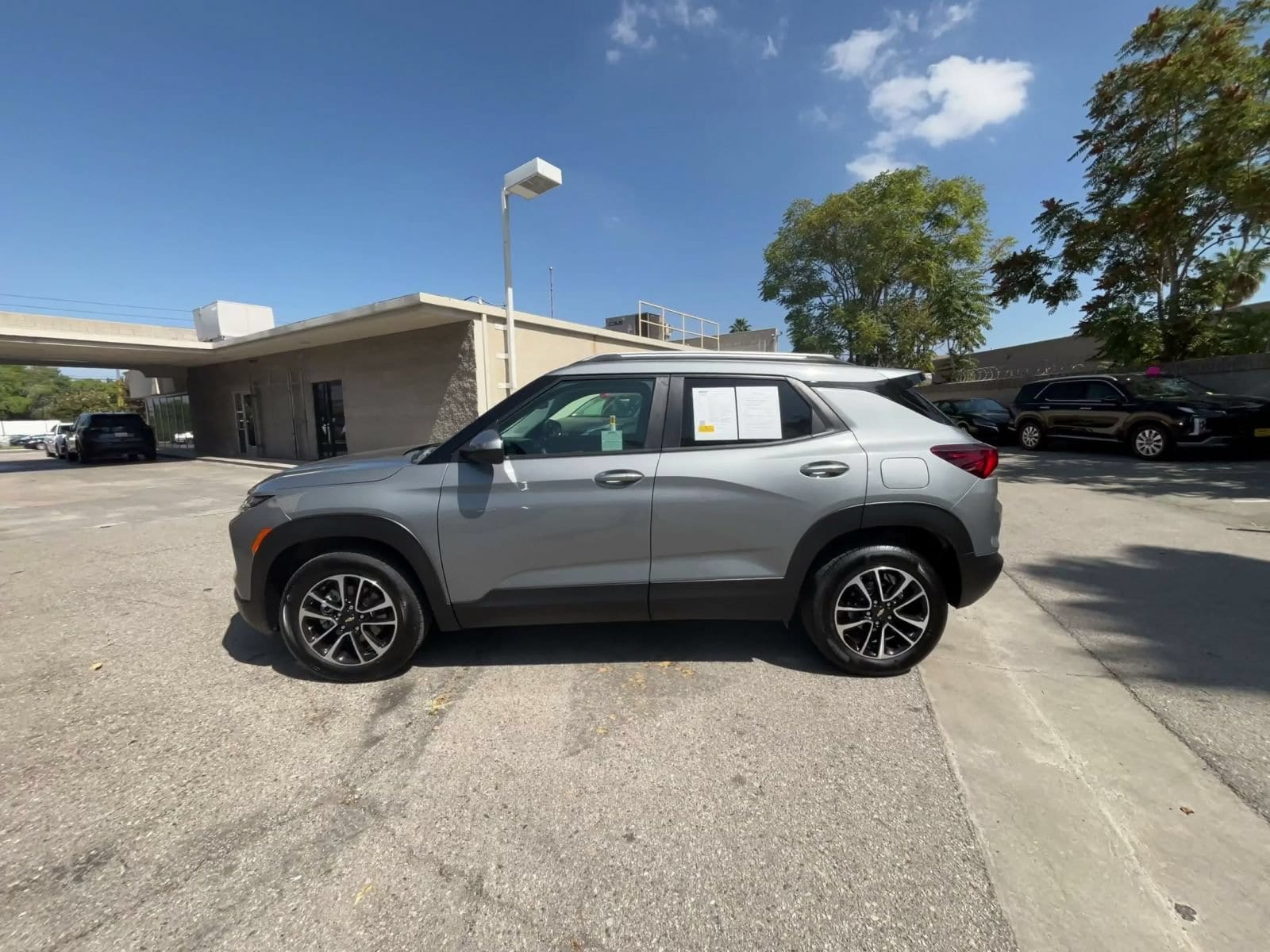 Thumbnail: 2025 Chevrolet TrailBlazer - 8