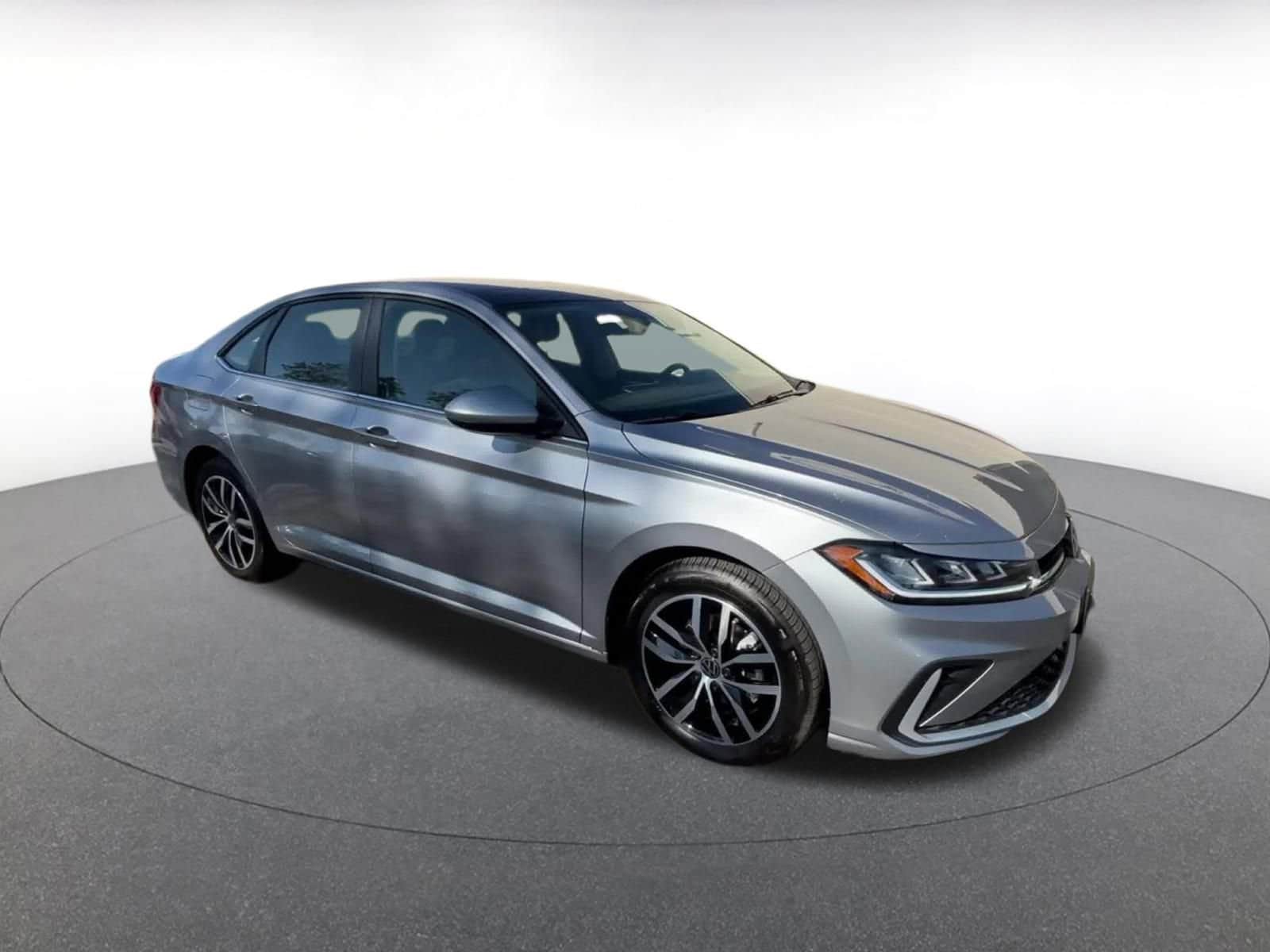 Thumbnail: 2025 Volkswagen Jetta - 2