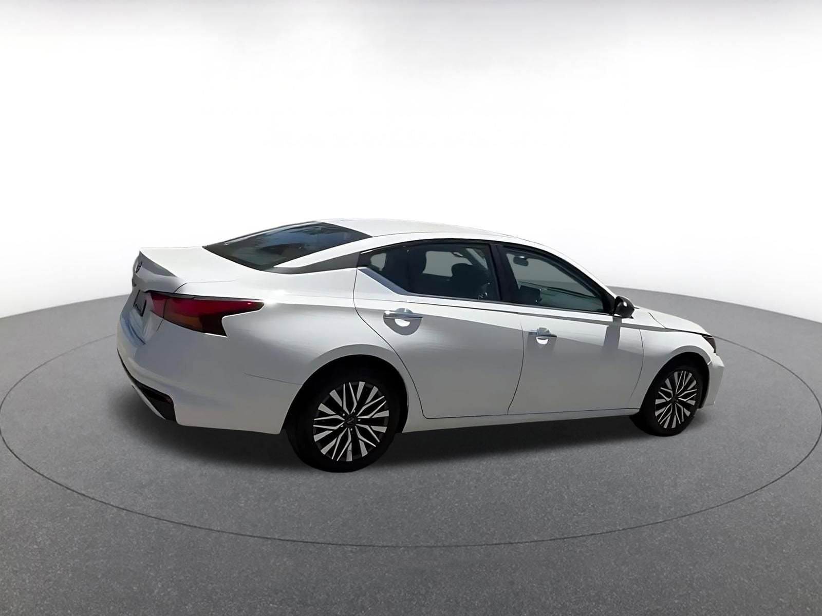 Thumbnail: 2025 Nissan Altima - 14