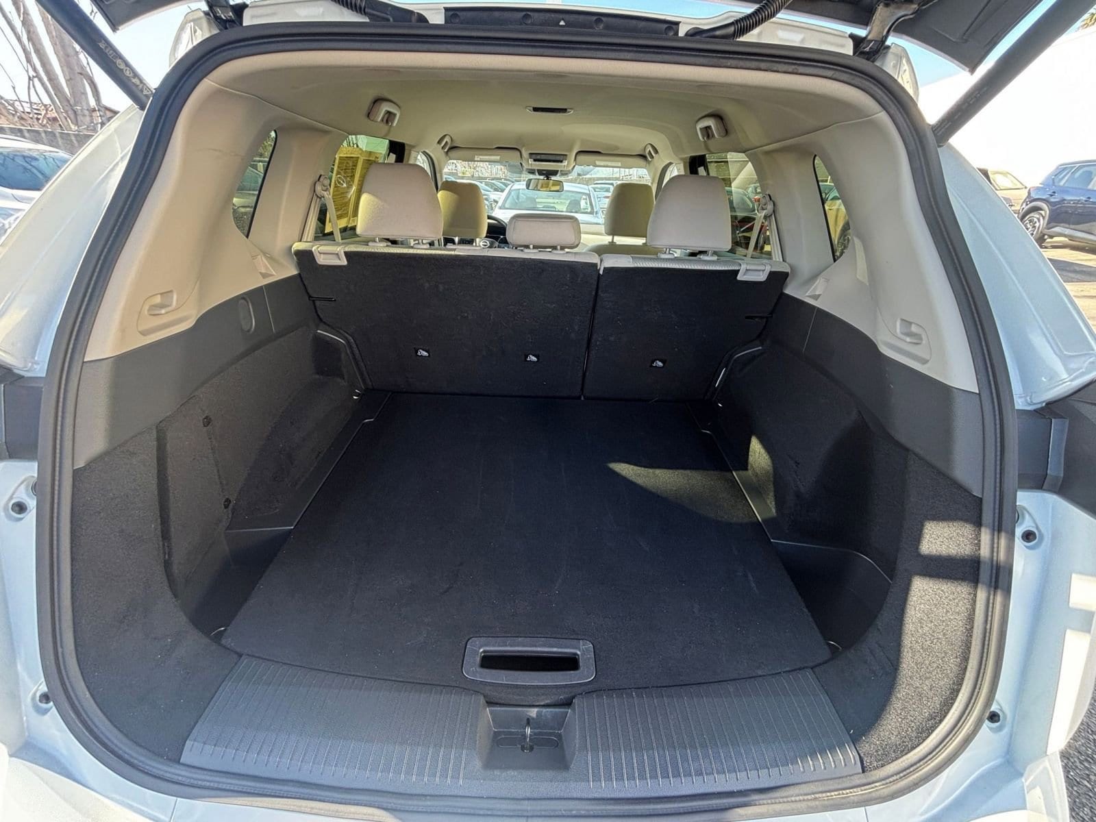 Thumbnail: 2025 Nissan Rogue - 33