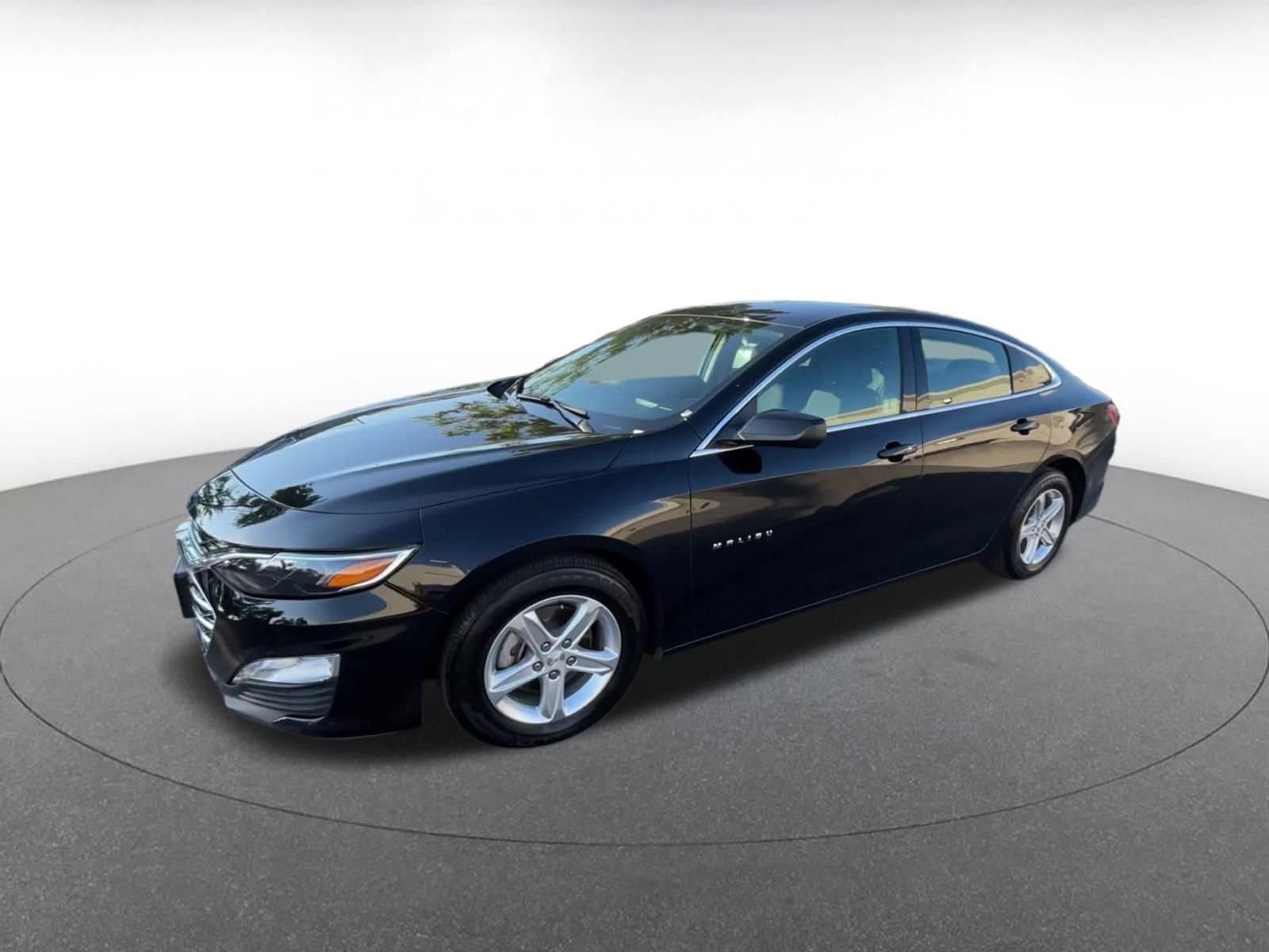 Thumbnail: 2024 Chevrolet Malibu - 8