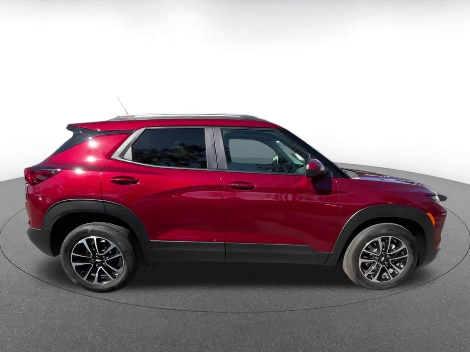 Thumbnail: 2025 Chevrolet TrailBlazer - 16