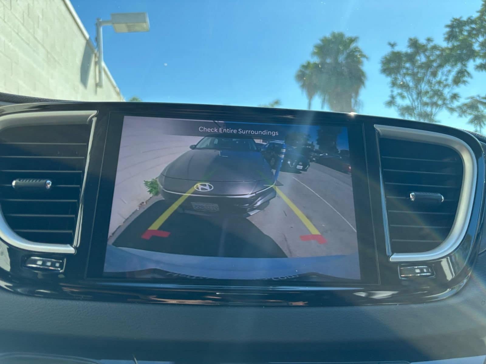 Thumbnail: 2023 Chrysler Pacifica - 21